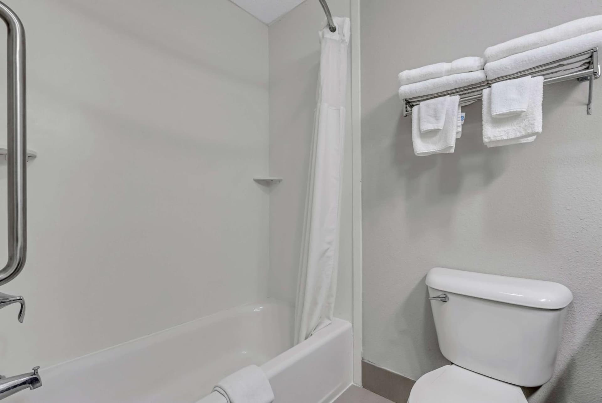 Baymont by Wyndham N Myrtle Beach - Park & Sports Complex Area gallery photo in Myrtle Beach, SC — image 53