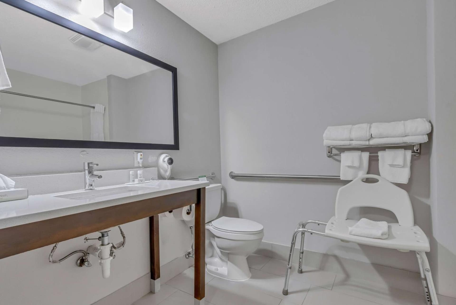 Baymont by Wyndham N Myrtle Beach - Park & Sports Complex Area gallery photo in Myrtle Beach, SC — image 12