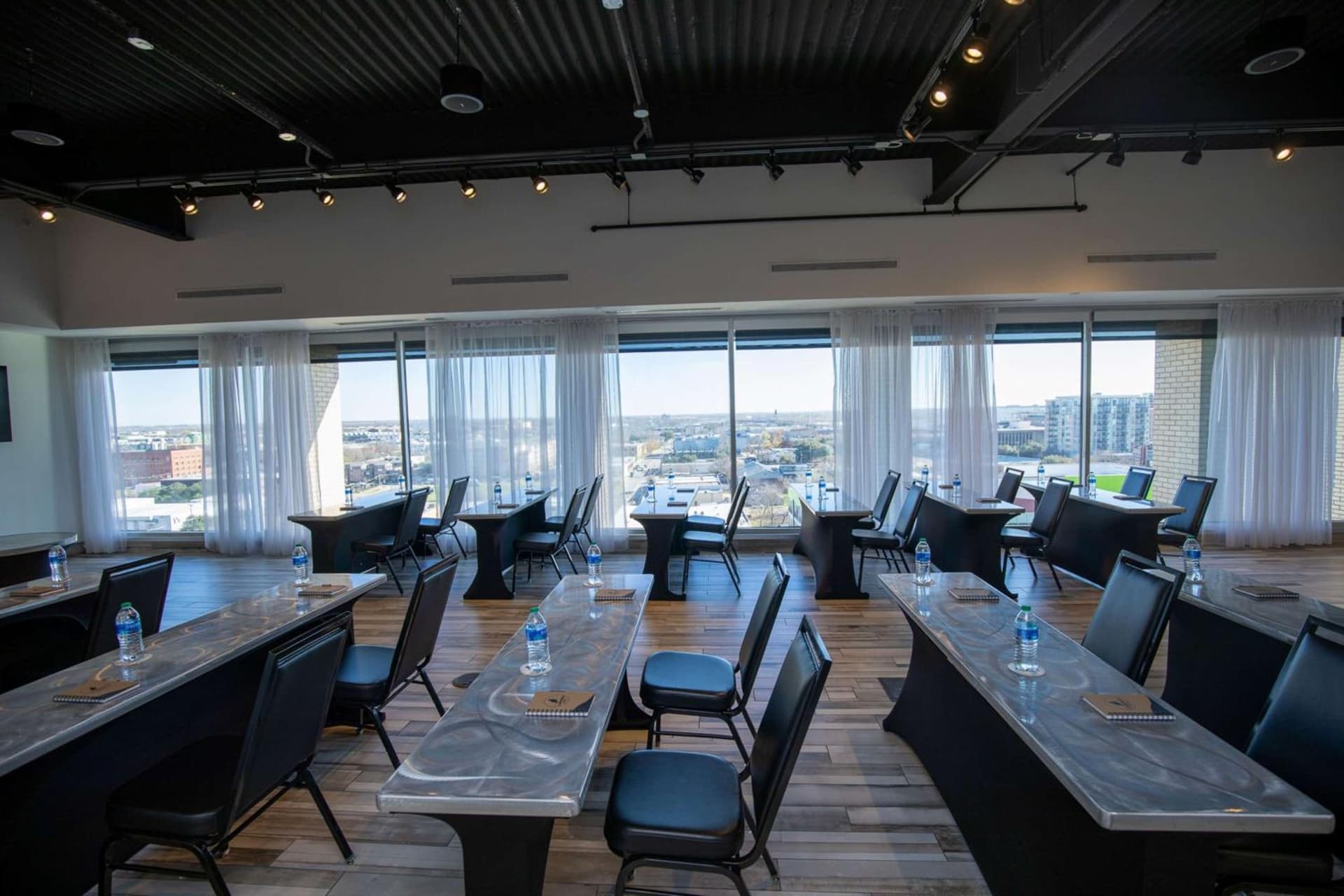 Lorenzo Hotel Dallas, Tapestry Collection by Hilton gallery photo in Dallas, TX — image 24