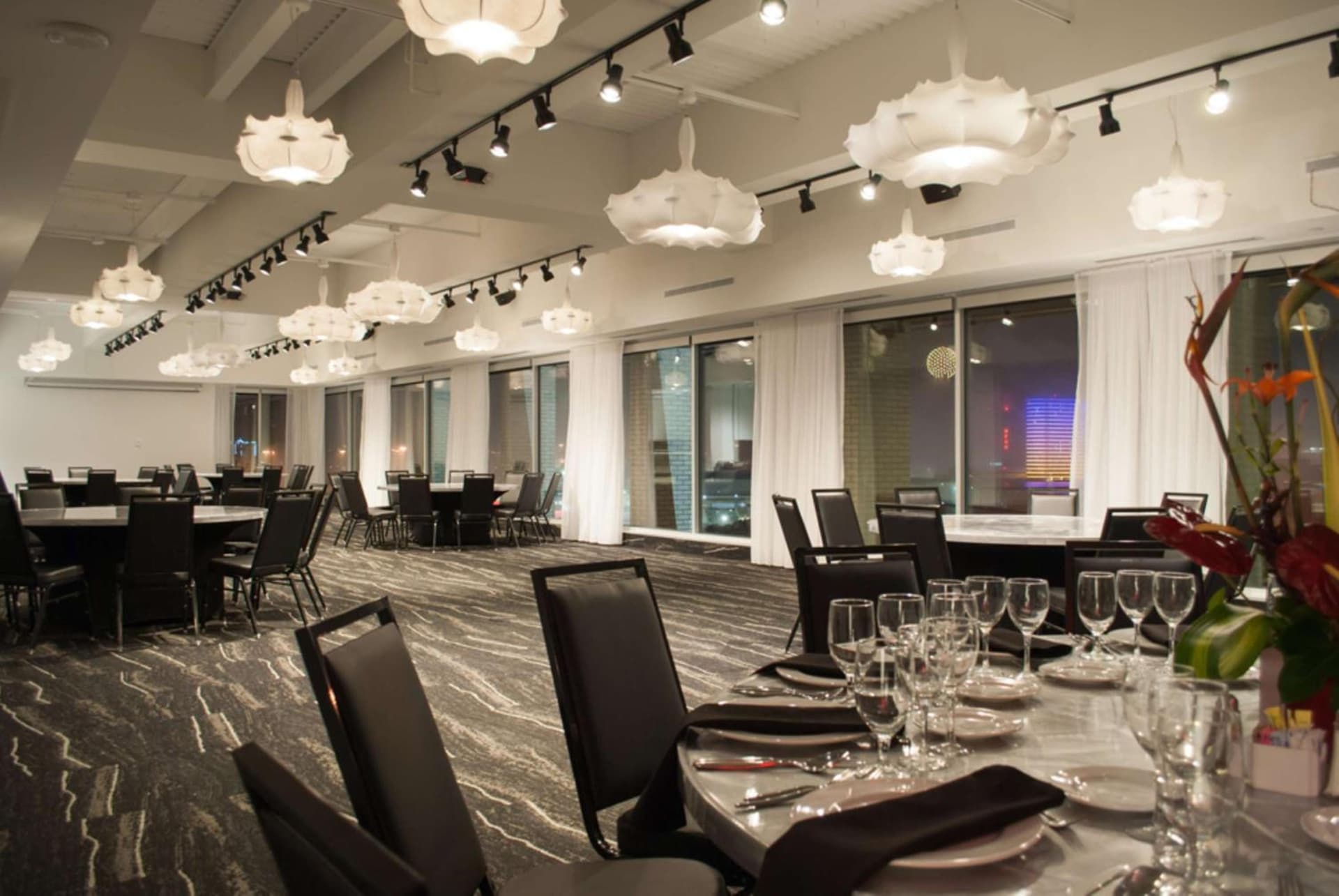 Lorenzo Hotel Dallas, Tapestry Collection by Hilton gallery photo in Dallas, TX — image 11