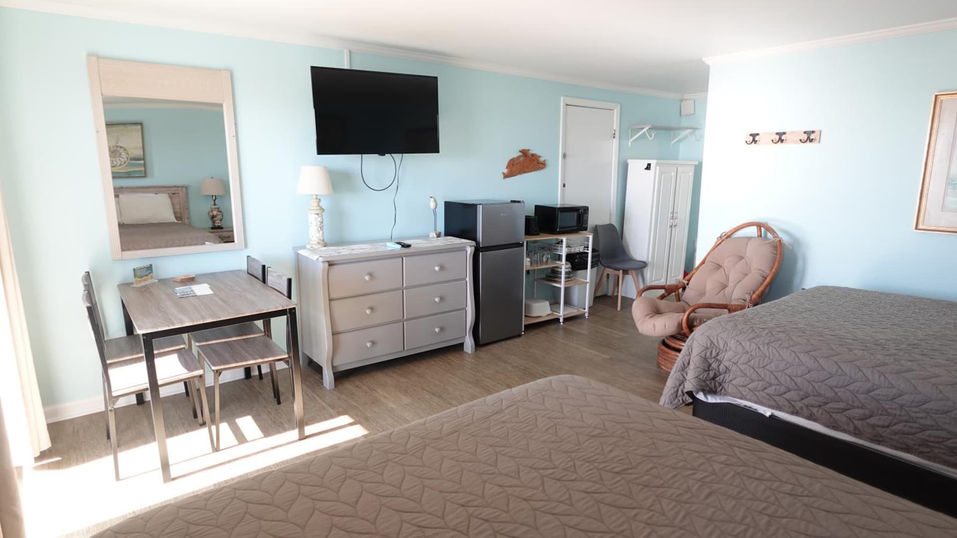 Sea Vista Motel gallery photo in Topsail Beach, NC — image 86
