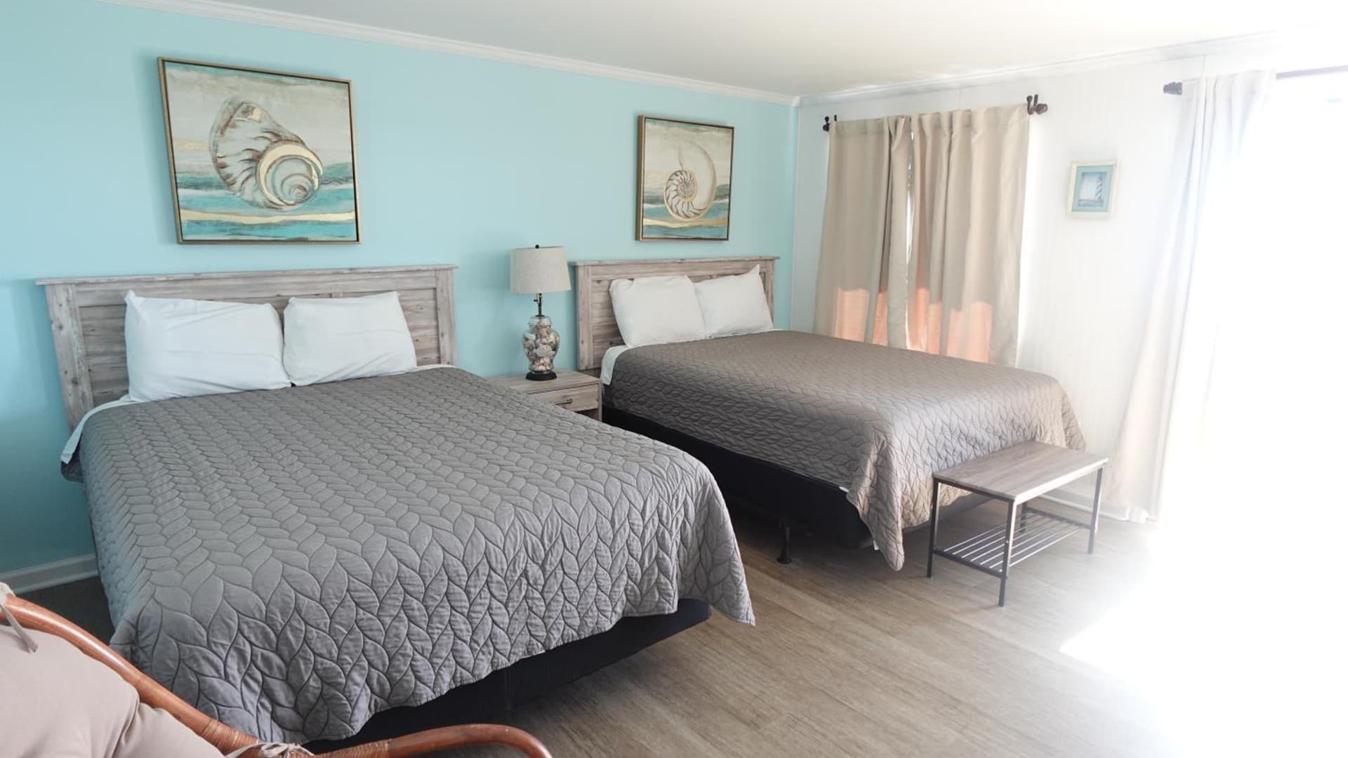 Sea Vista Motel gallery photo in Topsail Beach, NC — image 91