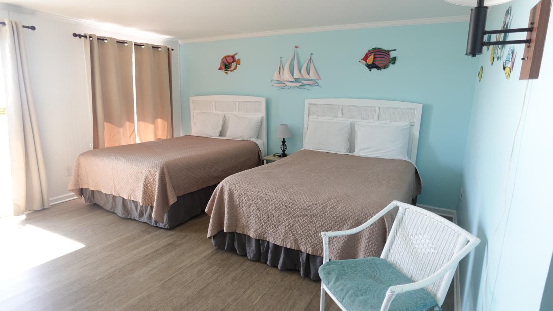 Sea Vista Motel gallery photo in Topsail Beach, NC — image 187