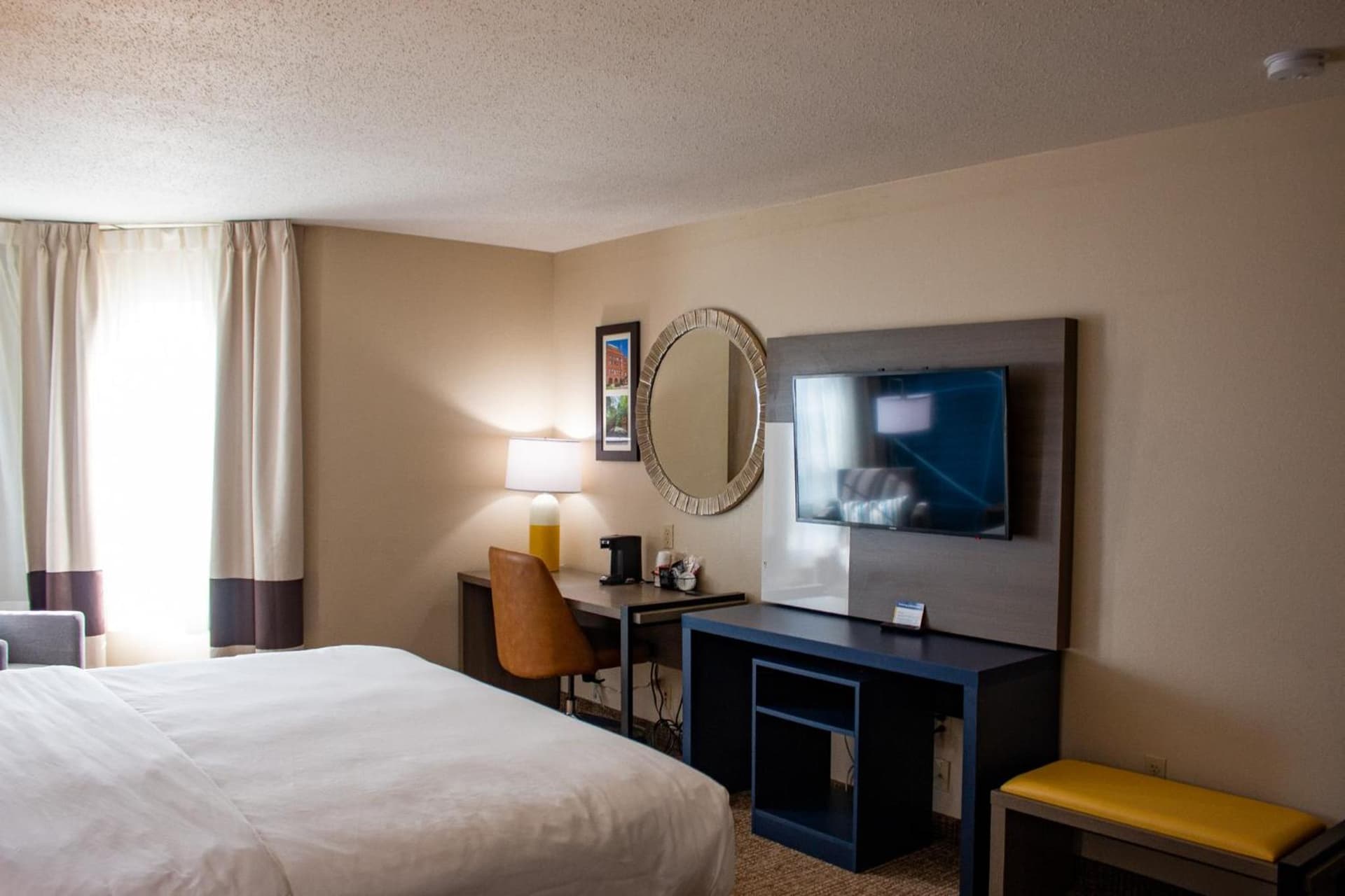 Comfort Inn & Suites Geneva- West Chicago gallery photo in Geneva, IL — image 5