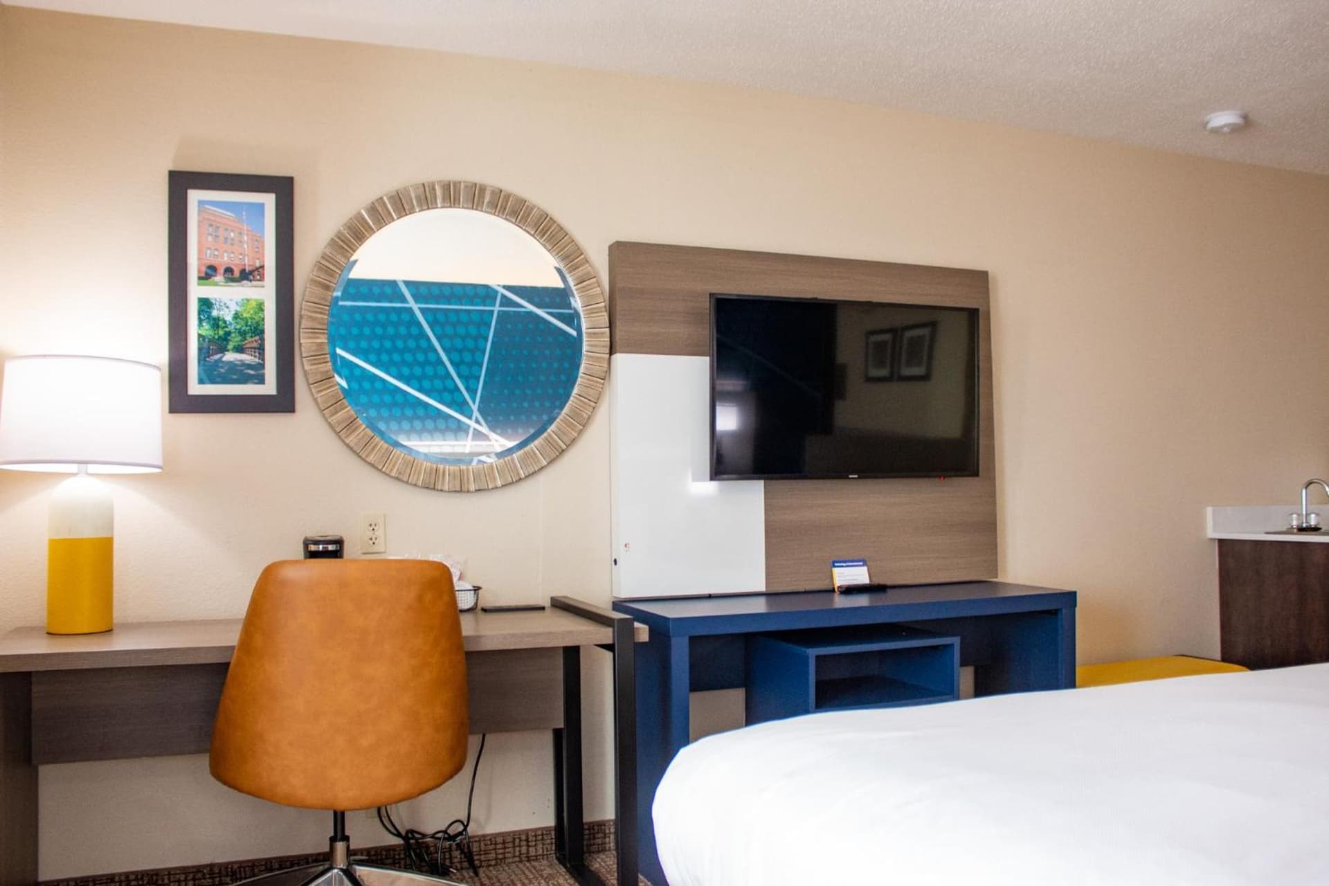 Comfort Inn & Suites Geneva- West Chicago gallery photo in Geneva, IL — image 53