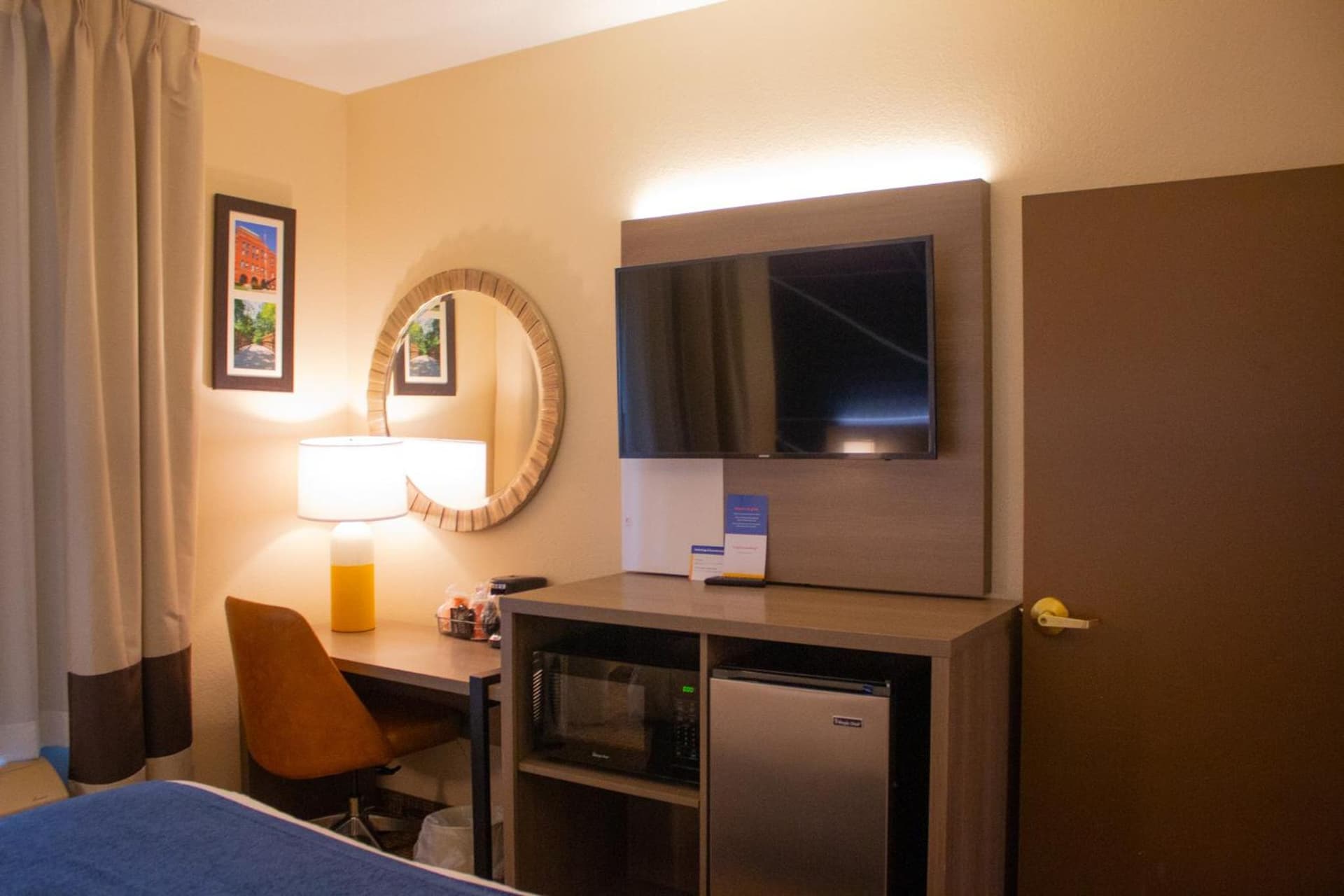 Comfort Inn & Suites Geneva- West Chicago gallery photo in Geneva, IL — image 36