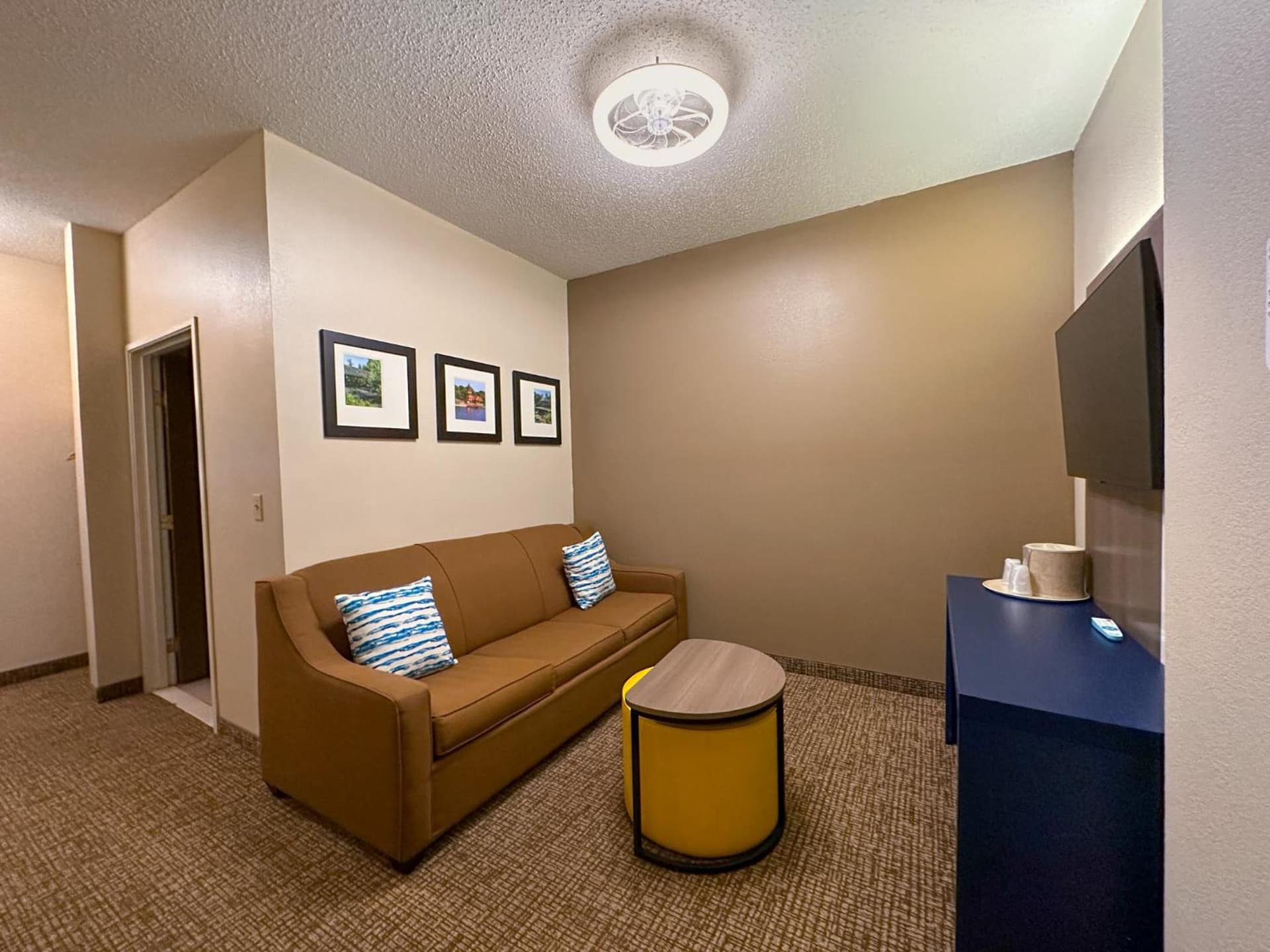 Comfort Inn & Suites Geneva- West Chicago gallery photo in Geneva, IL — image 37