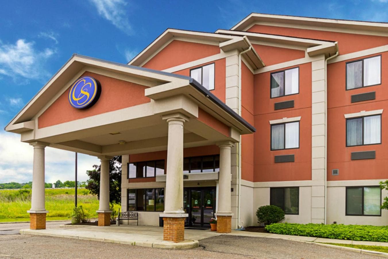 Comfort Suites Twinsburg interior in Twinsburg, OH — gallery photo 2