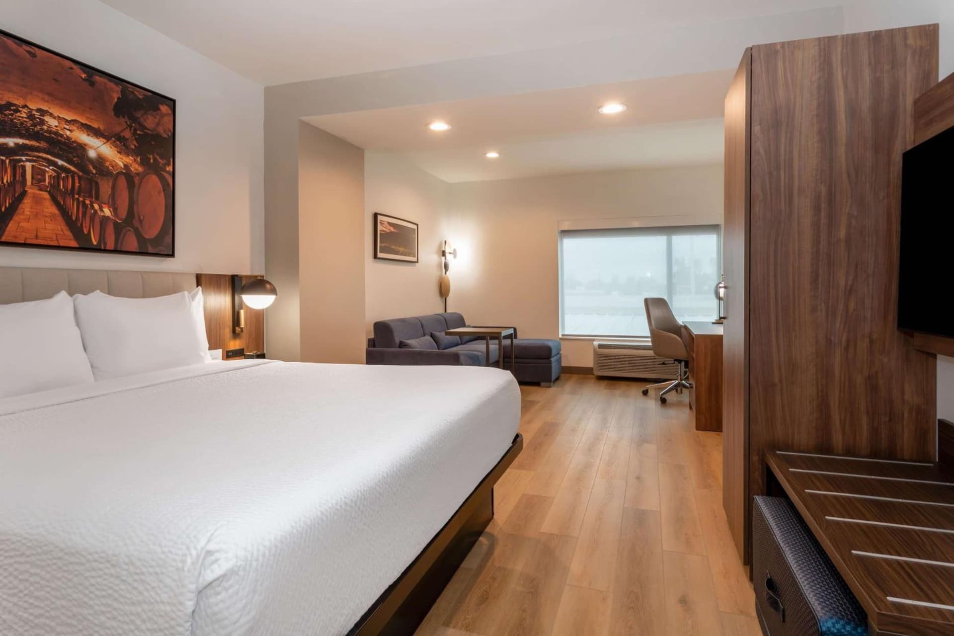 La Quinta Inn & Suites by Wyndham Galt Lodi North gallery photo in Galt, CA — image 80
