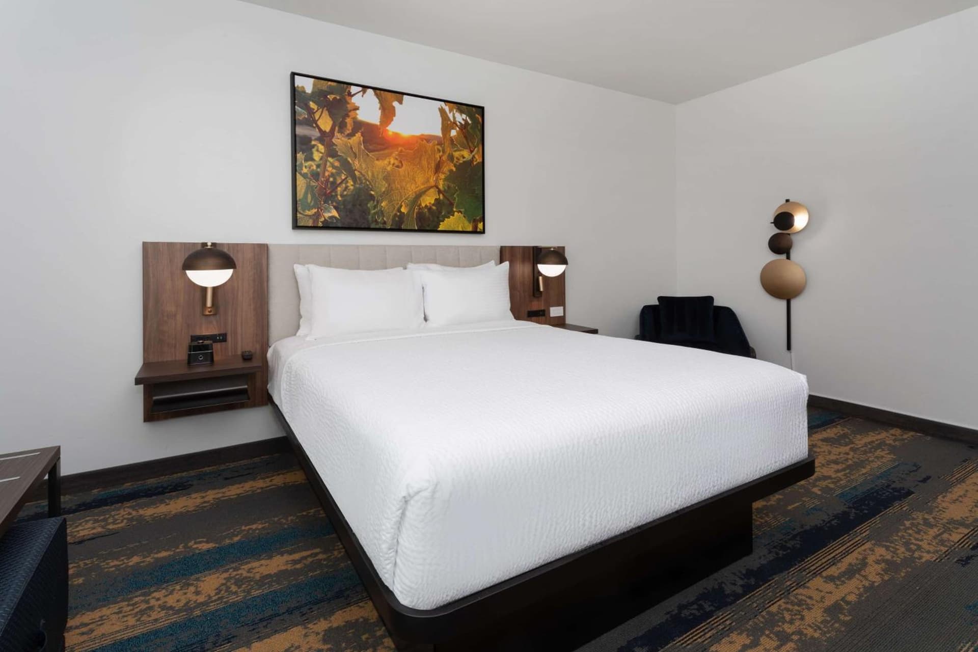 La Quinta Inn & Suites by Wyndham Galt Lodi North property views in Galt, CA — gallery photo 3