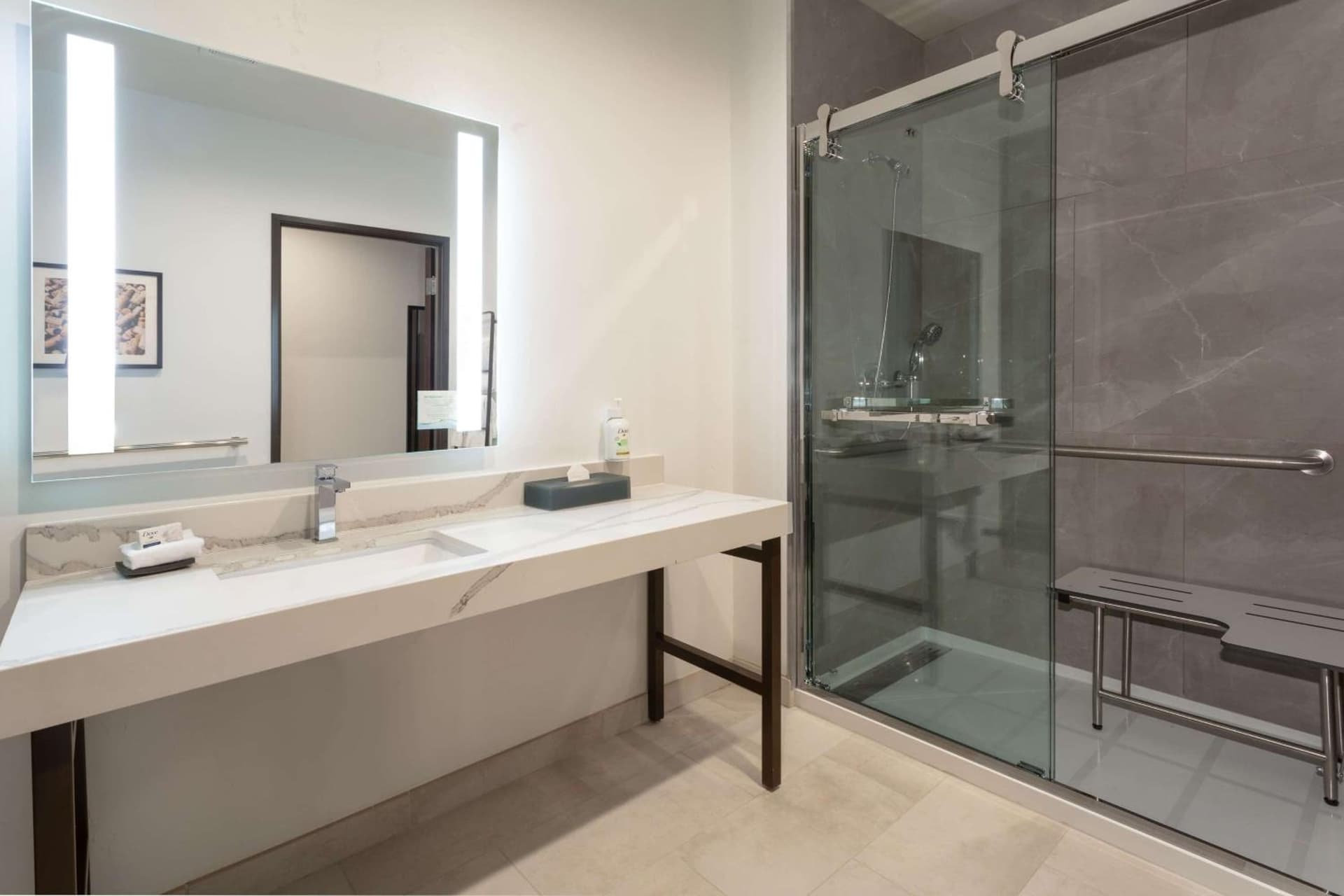 La Quinta Inn & Suites by Wyndham Galt Lodi North gallery photo in Galt, CA — image 49