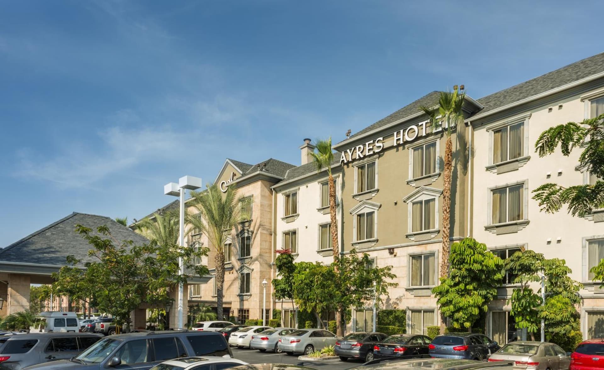 Ayres Hotel Anaheim gallery photo in Anaheim, CA — image 21