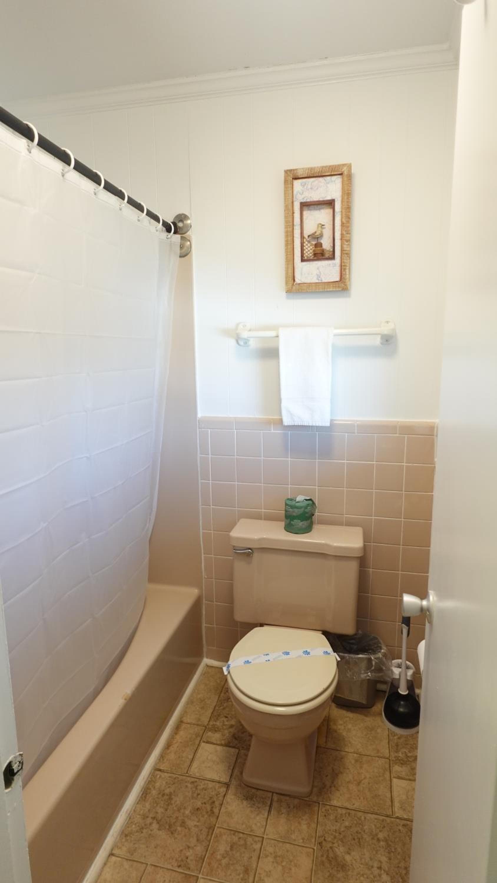 Sea Vista Motel gallery photo in Topsail Beach, NC — image 208