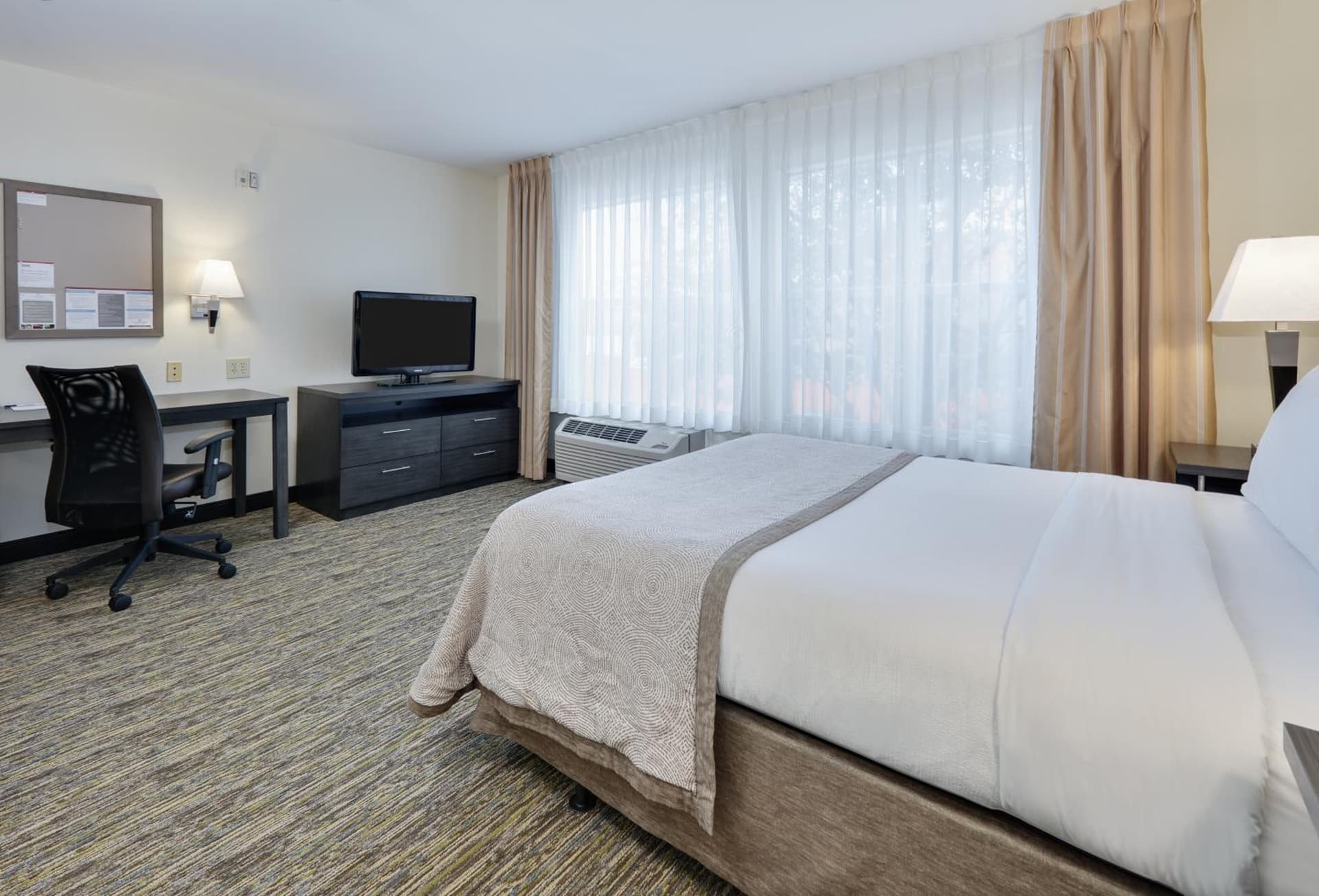 Candlewood Suites Dallas Market Center-Love Field by IHG property views in Dallas, TX — gallery photo 3