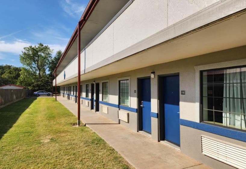 Motel 6 Oklahoma City OK Frontier City gallery photo in Edmond, OK — image 8