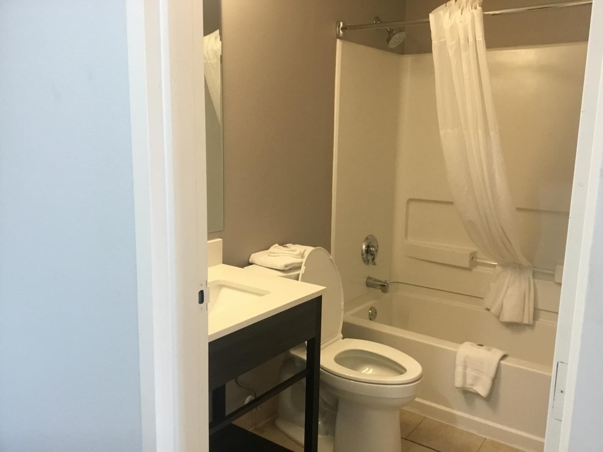 Motel 6-McAllen, TX - East gallery photo in McAllen, TX — image 27