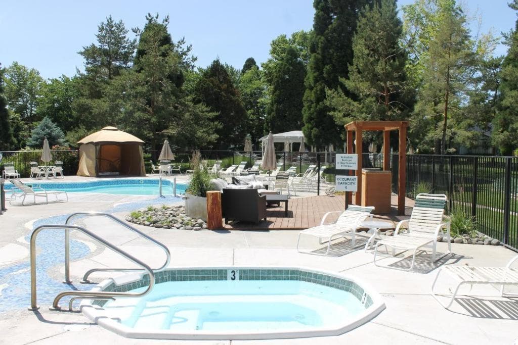 Thunderbird Resort Club property views in Reno, NV — gallery photo 3