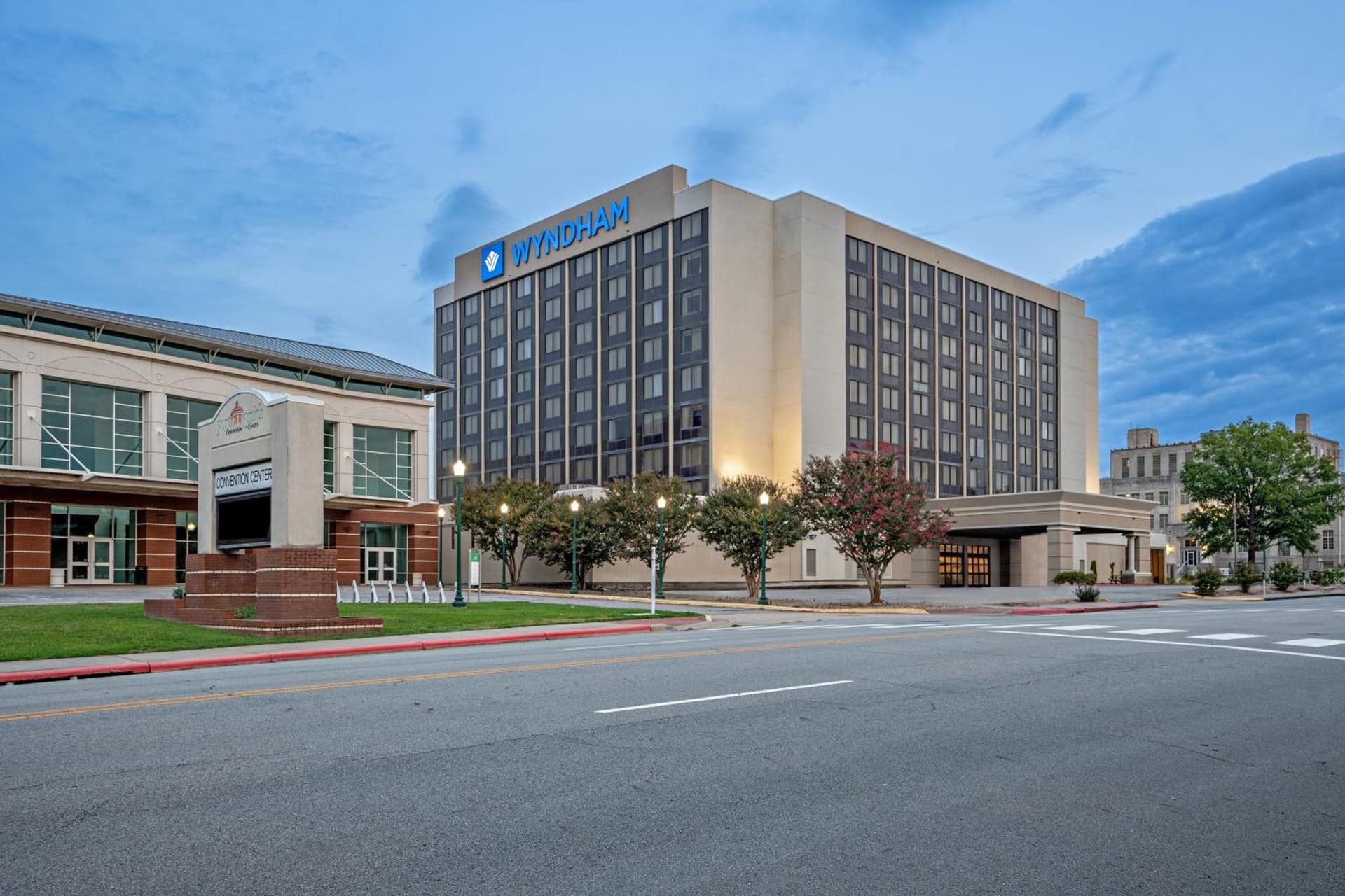 Wyndham Fort Smith City Center property views in Fort Smith, AR — gallery photo 3
