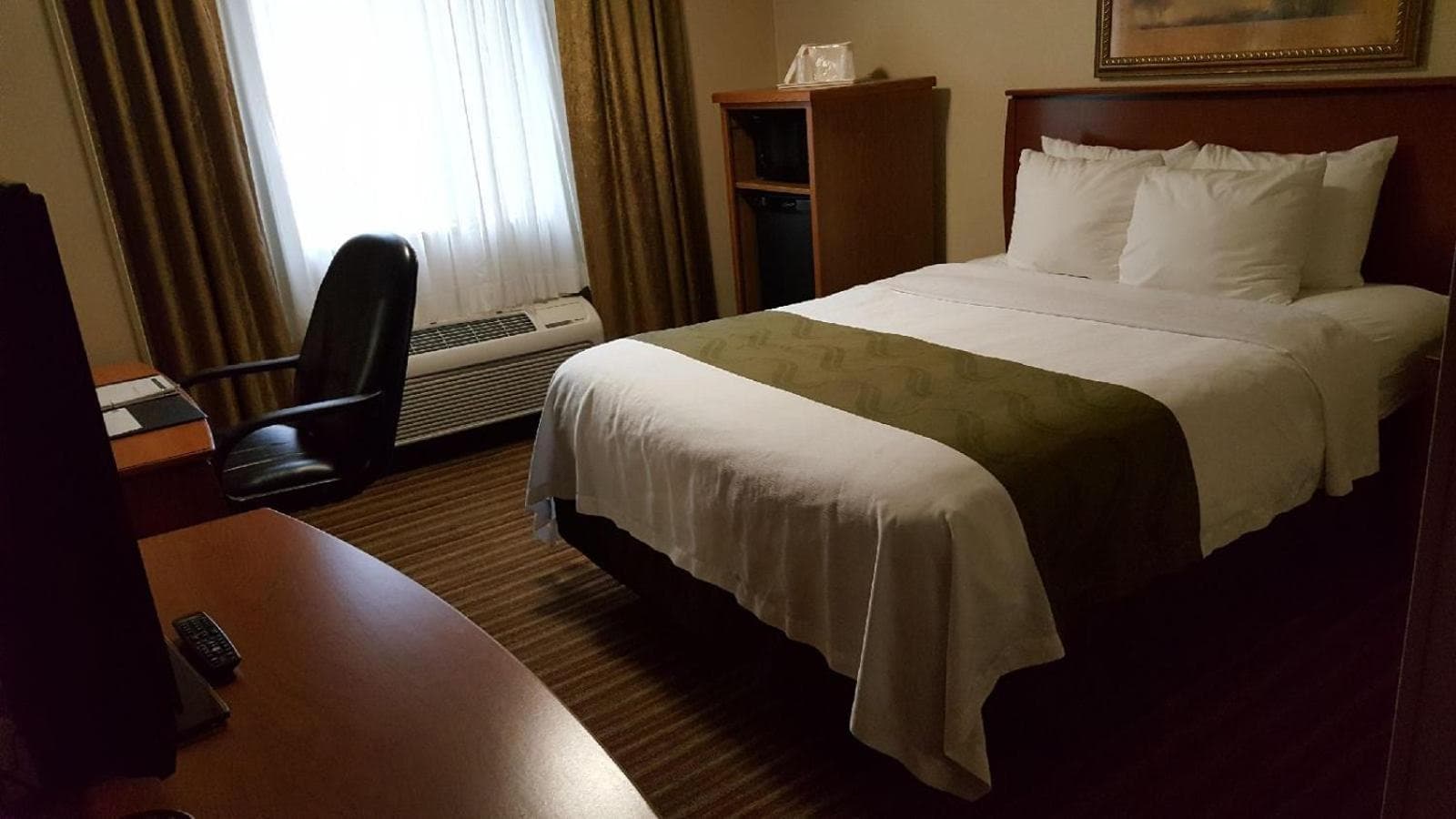 Quality Inn & Suites Twin Falls North interior in Twin Falls, ID — gallery photo 2