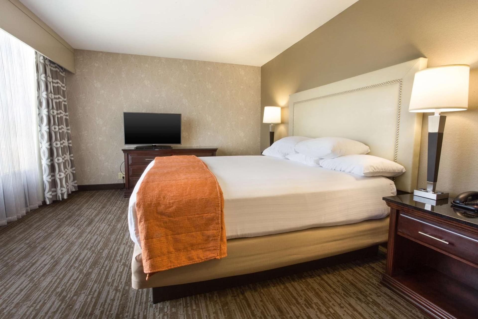 Drury Inn & Suites Greensboro gallery photo in Greensboro, NC — image 13