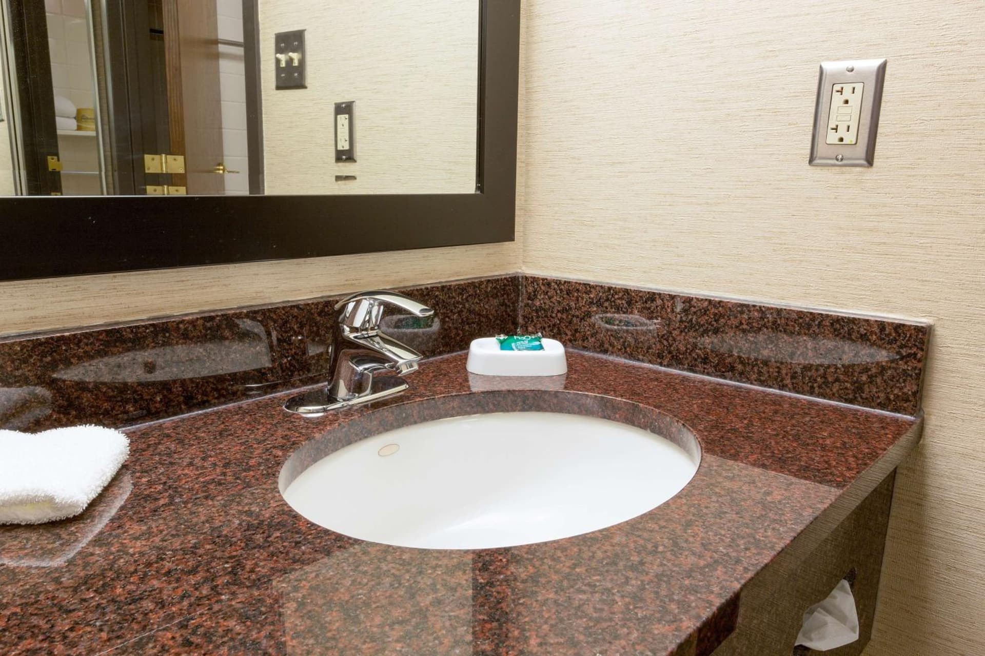 Drury Inn & Suites McAllen gallery photo in McAllen, TX — image 7
