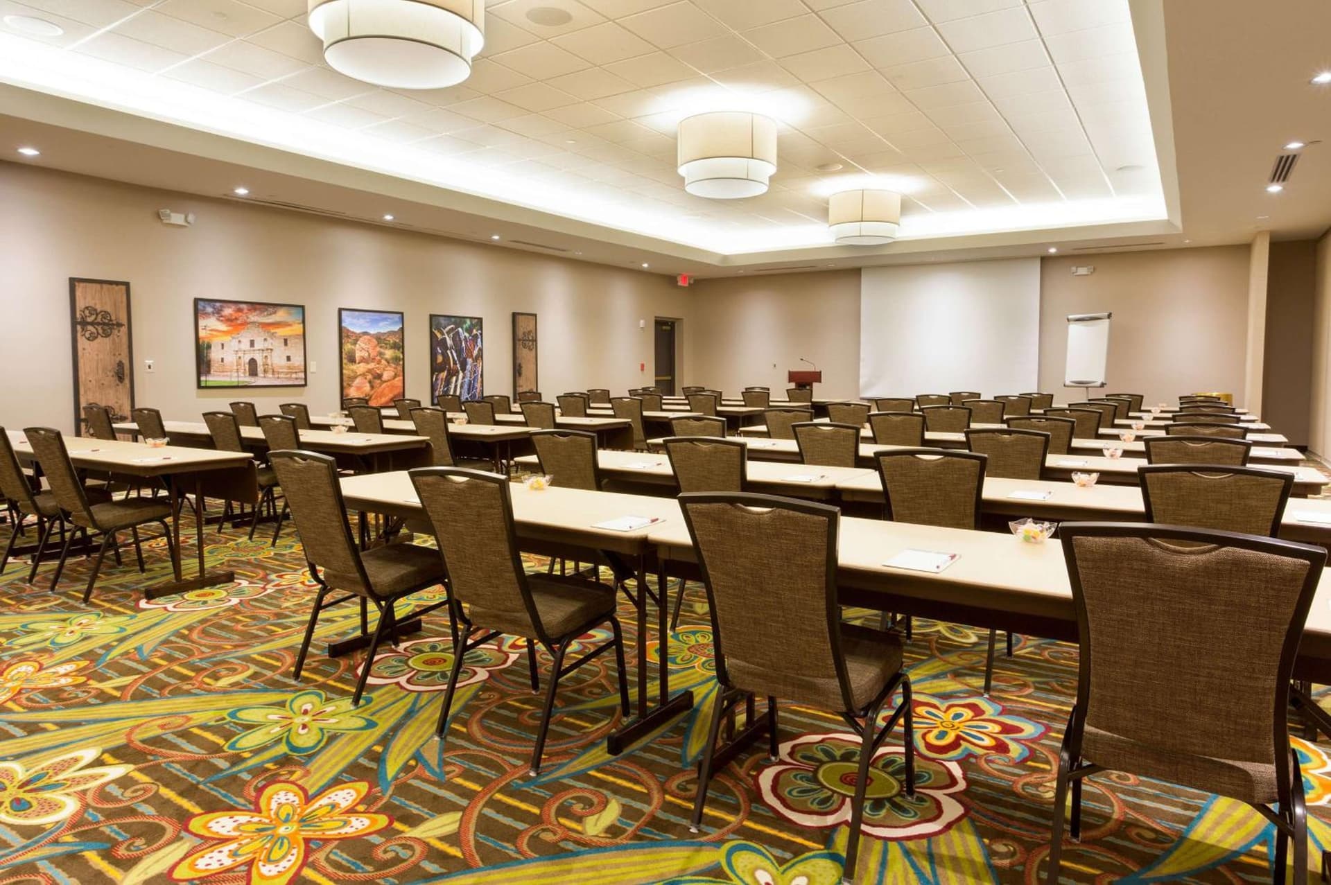 Drury Inn & Suites McAllen gallery photo in McAllen, TX — image 9