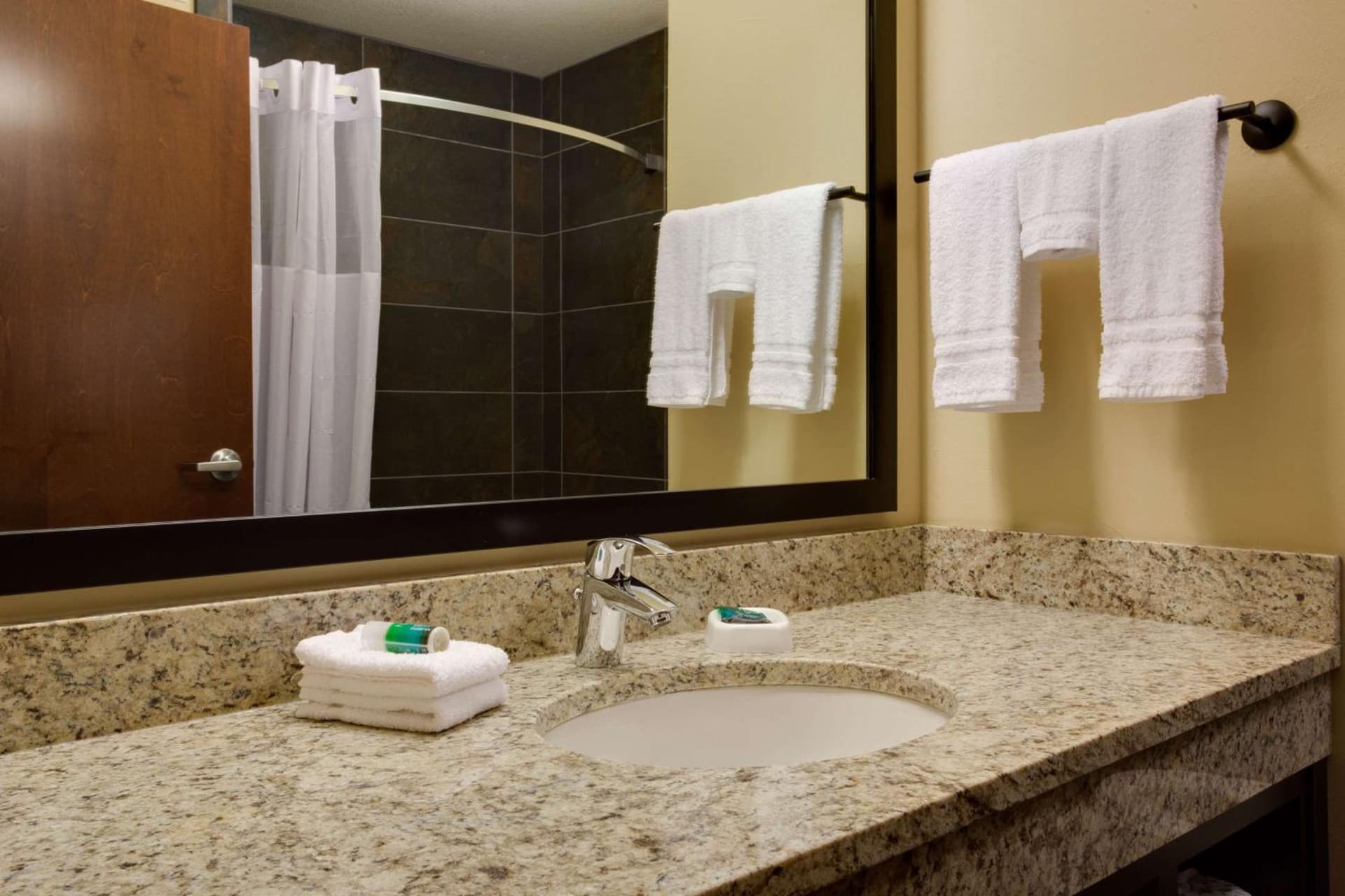 Drury Plaza Hotel Pittsburgh Downtown gallery photo in Pittsburgh, PA — image 39