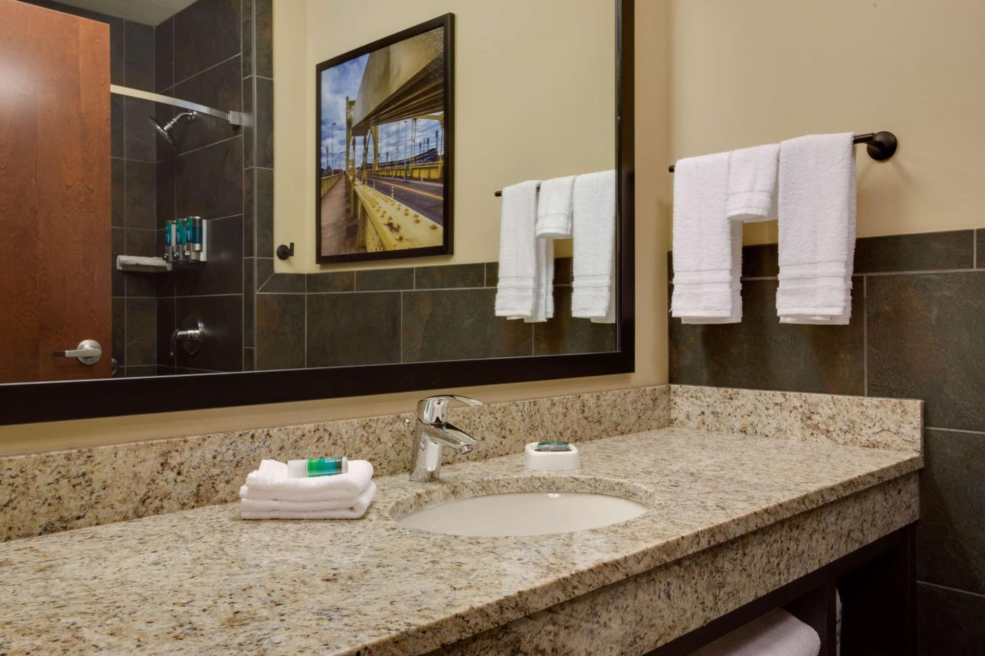 Drury Plaza Hotel Pittsburgh Downtown gallery photo in Pittsburgh, PA — image 50