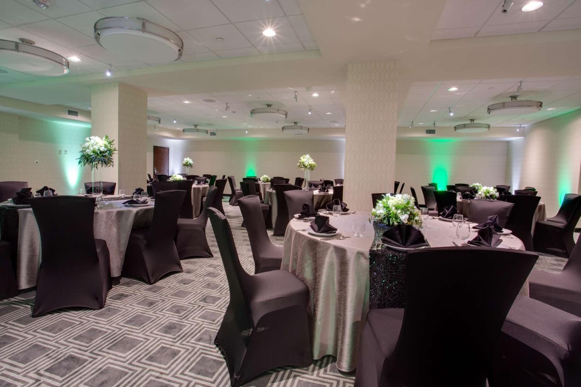 Drury Plaza Hotel Pittsburgh Downtown gallery photo in Pittsburgh, PA — image 19