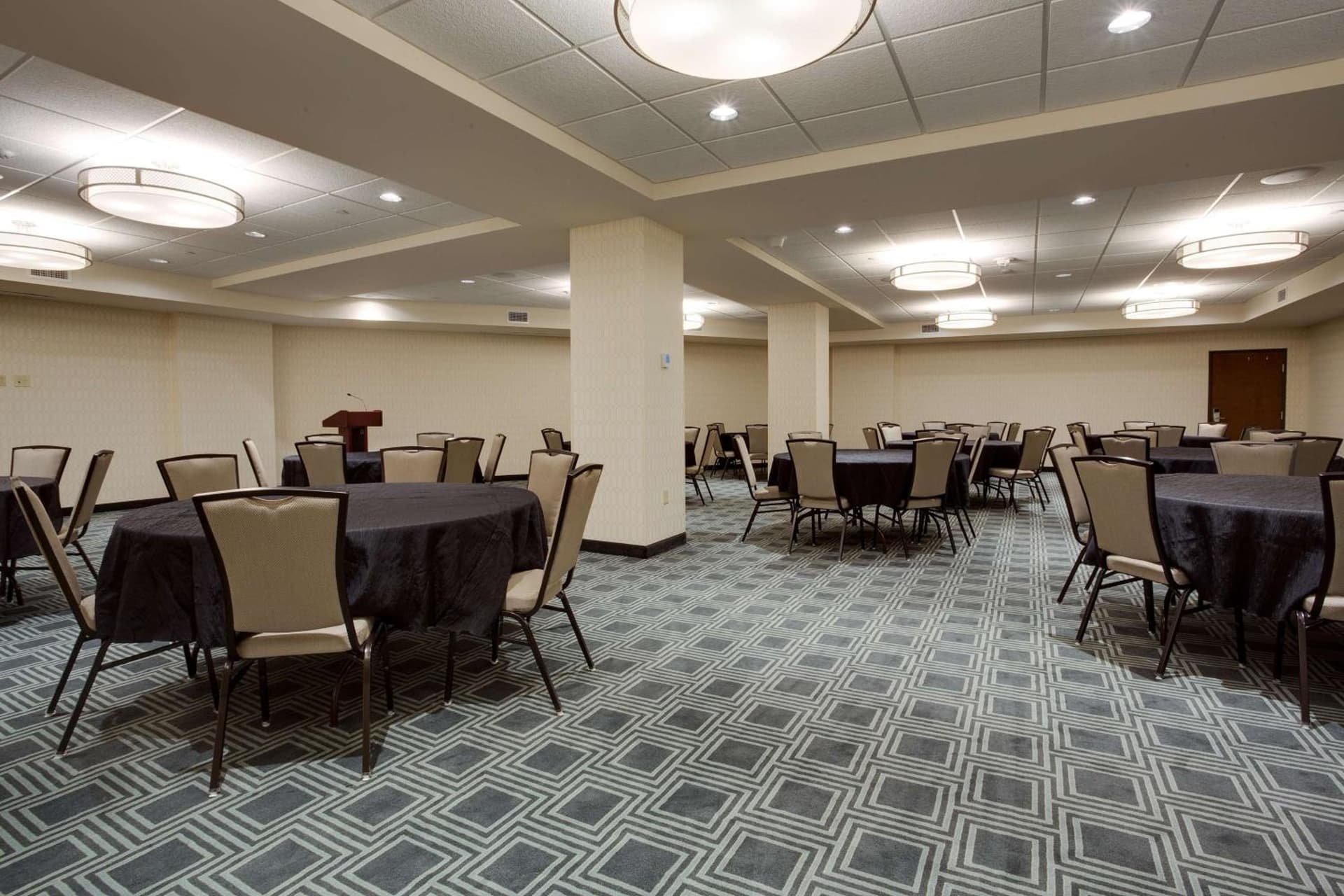 Drury Plaza Hotel Pittsburgh Downtown gallery photo in Pittsburgh, PA — image 45