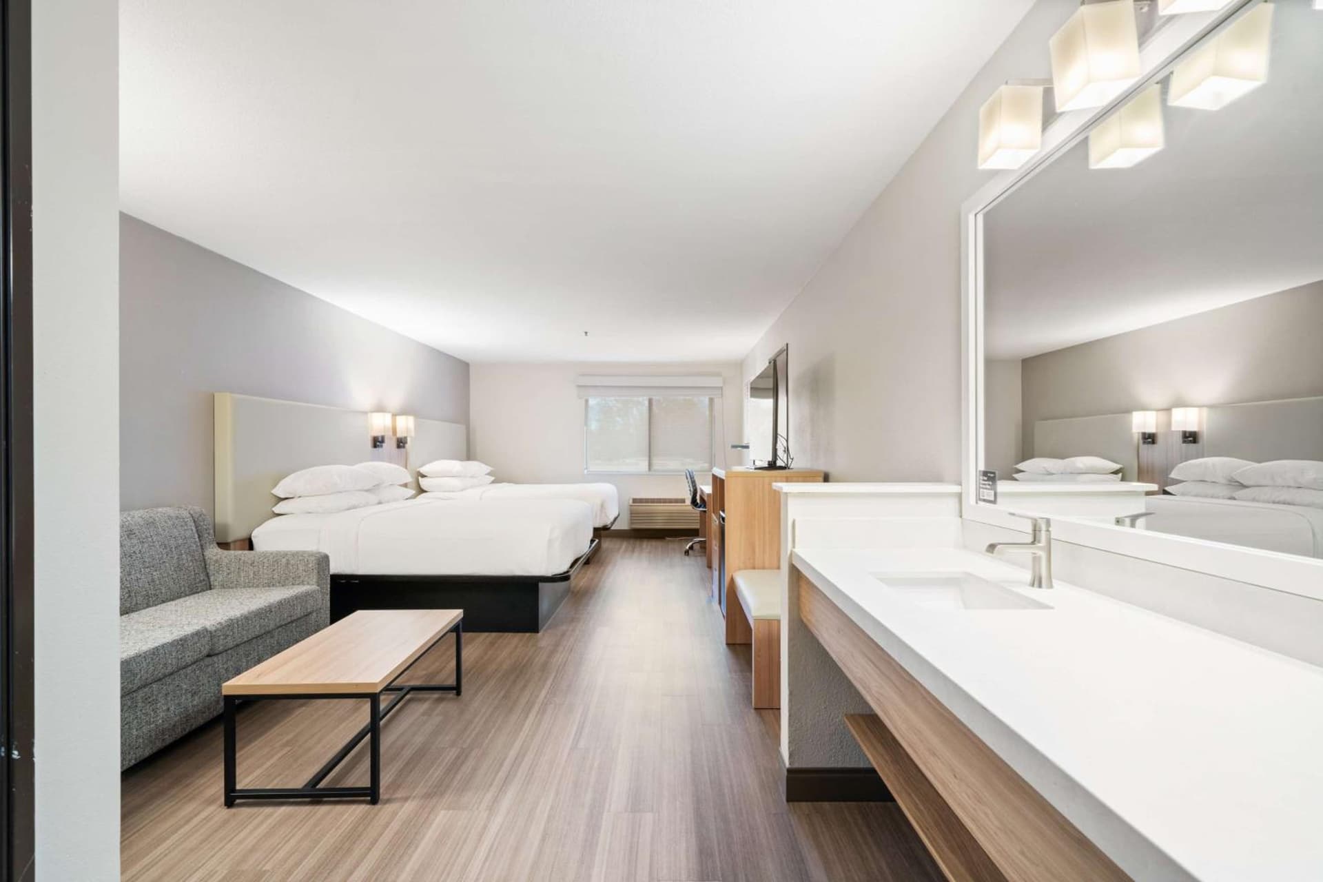 Best Western Lake Oswego Hotel & Suites gallery photo in Lake Oswego, OR — image 108
