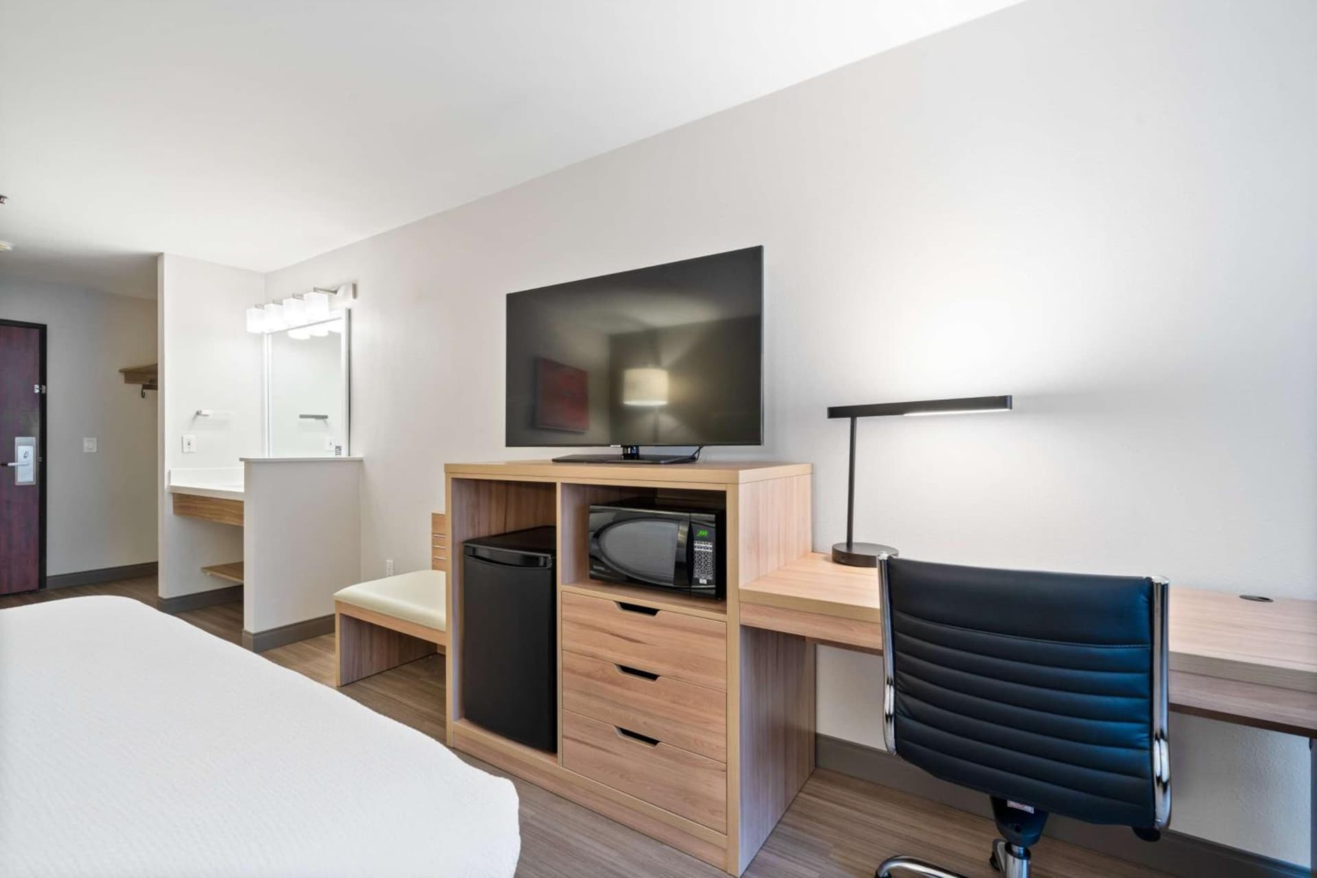 Best Western Lake Oswego Hotel & Suites gallery photo in Lake Oswego, OR — image 43