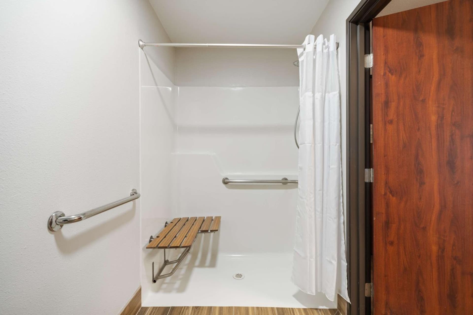Best Western Lake Oswego Hotel & Suites gallery photo in Lake Oswego, OR — image 47