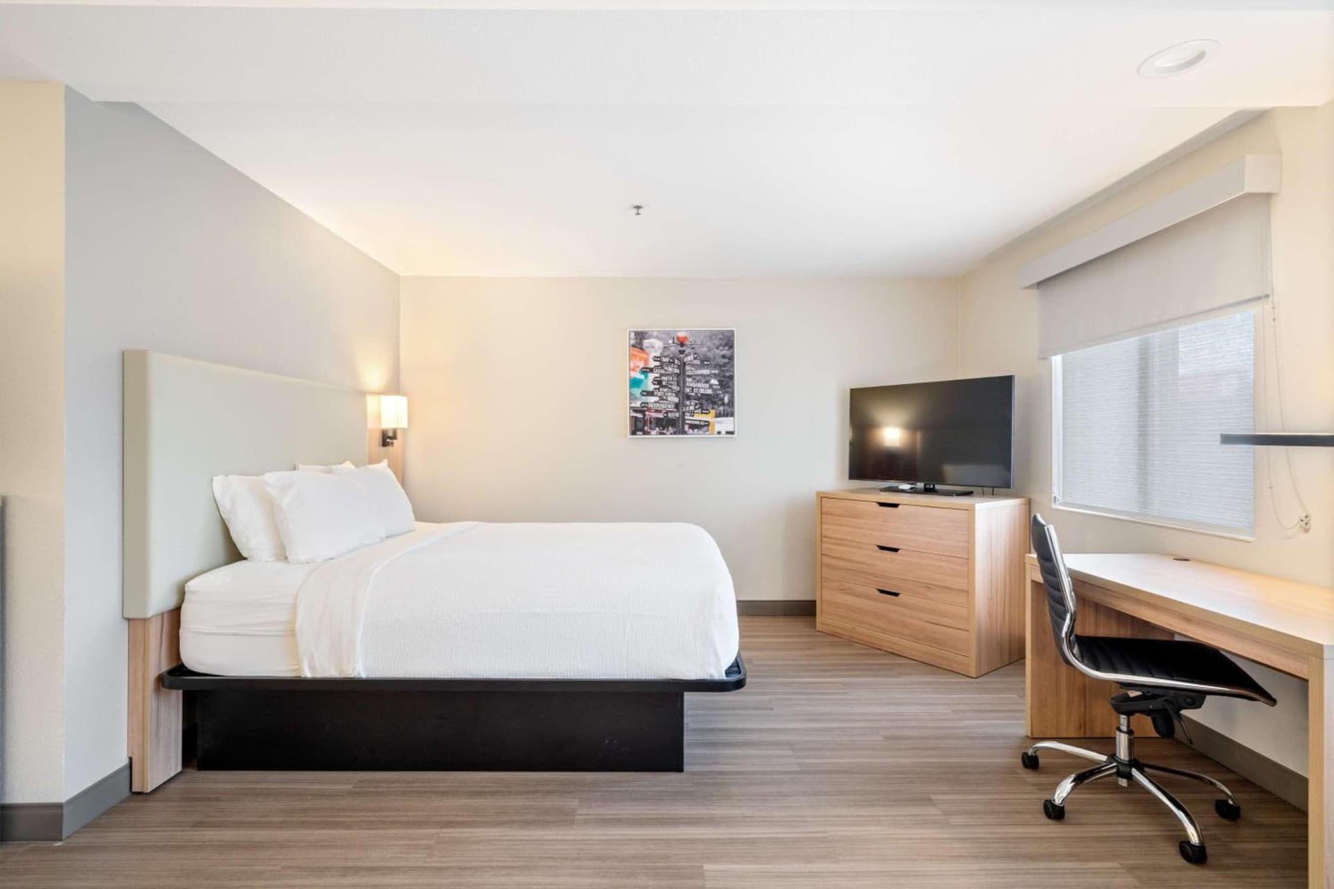 Best Western Lake Oswego Hotel & Suites gallery photo in Lake Oswego, OR — image 65