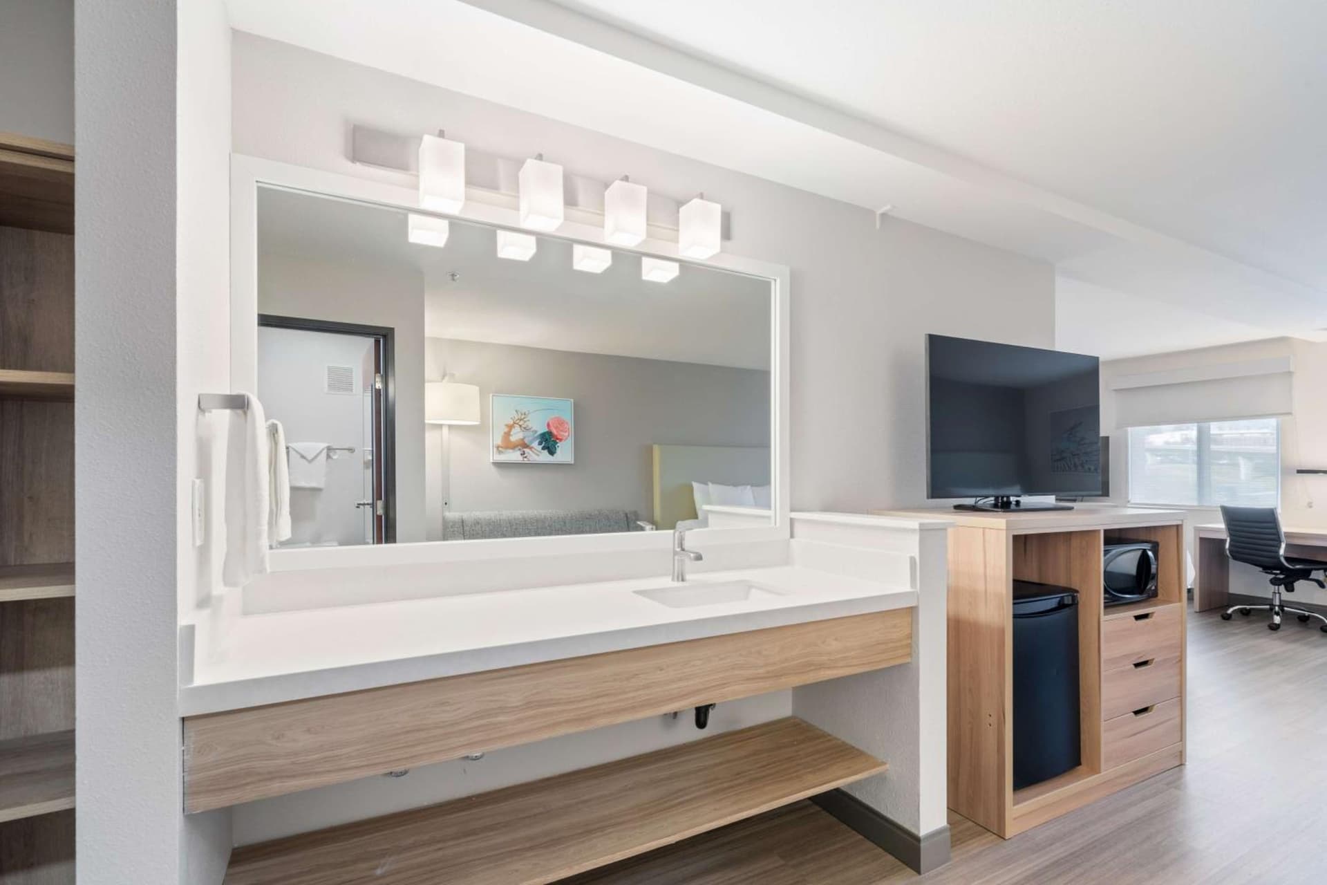 Best Western Lake Oswego Hotel & Suites gallery photo in Lake Oswego, OR — image 110