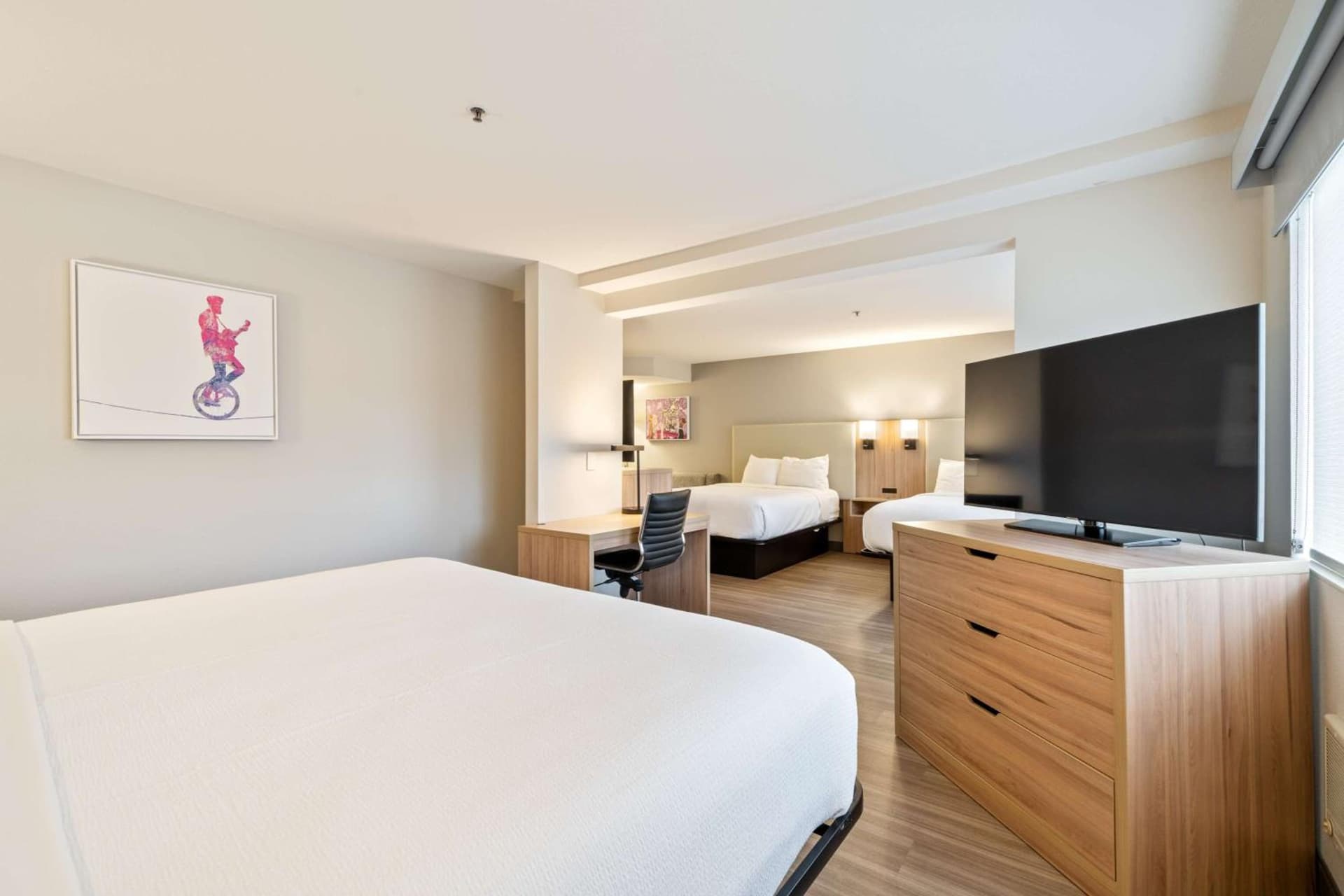 Best Western Lake Oswego Hotel & Suites interior in Lake Oswego, OR — gallery photo 2