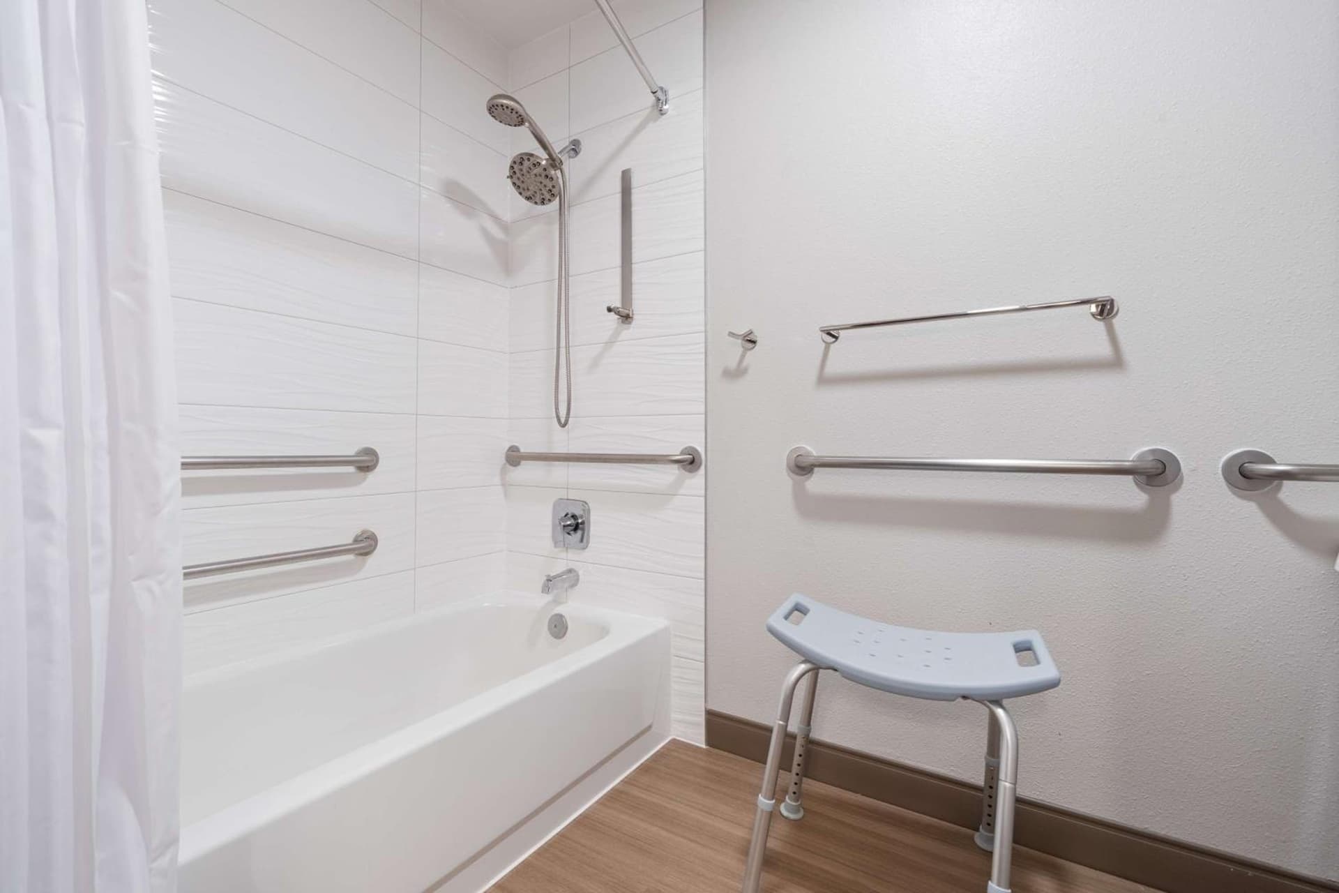 Best Western Lake Oswego Hotel & Suites gallery photo in Lake Oswego, OR — image 81