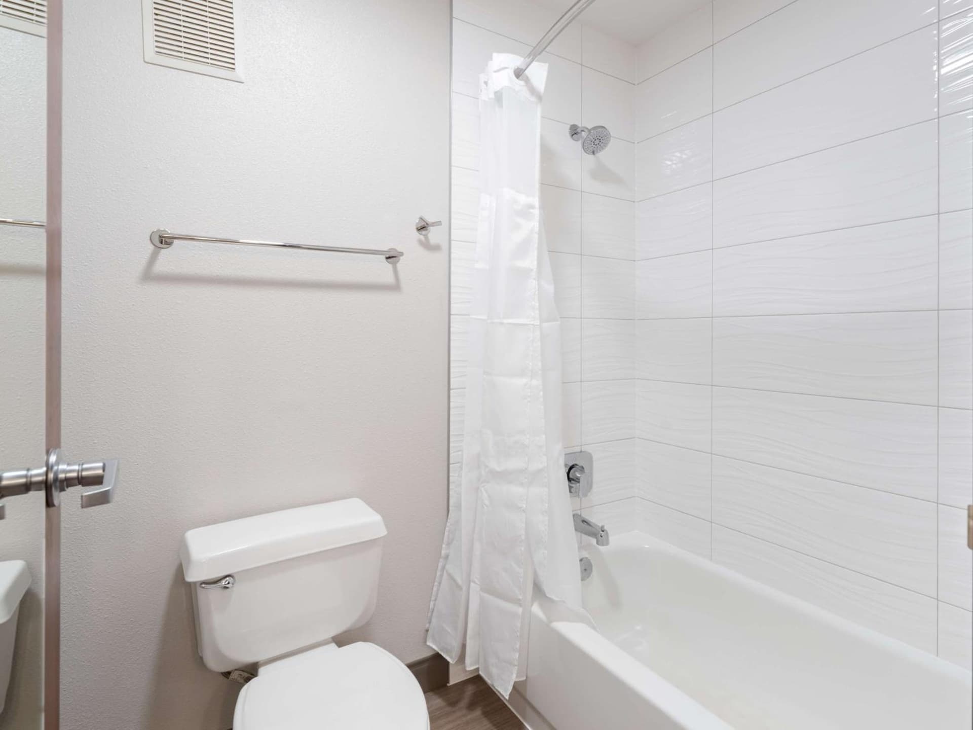 Best Western Lake Oswego Hotel & Suites gallery photo in Lake Oswego, OR — image 60