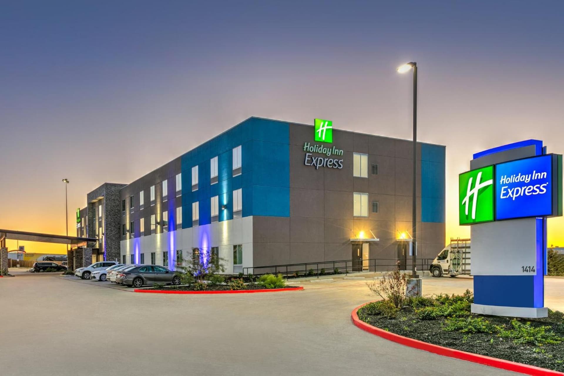 Holiday Inn Express - San Antonio East I-10 by IHG featured exterior or lobby in San Antonio, TX — similar hotel