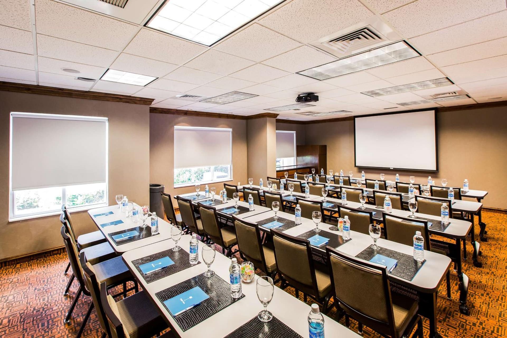 Hyatt House Santa Clara gallery photo in Santa Clara, CA — image 39