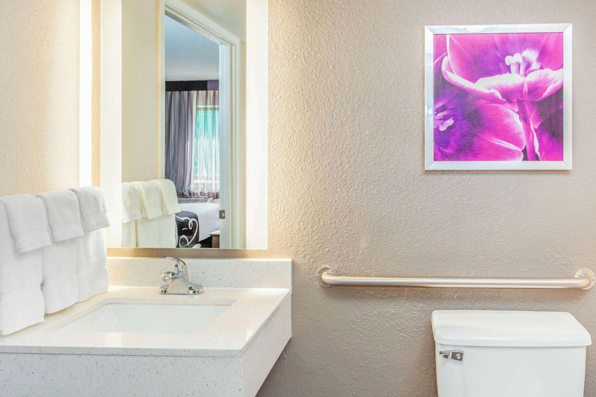 La Quinta by Wyndham Lubbock West Medical Center gallery photo in Lubbock, TX — image 31