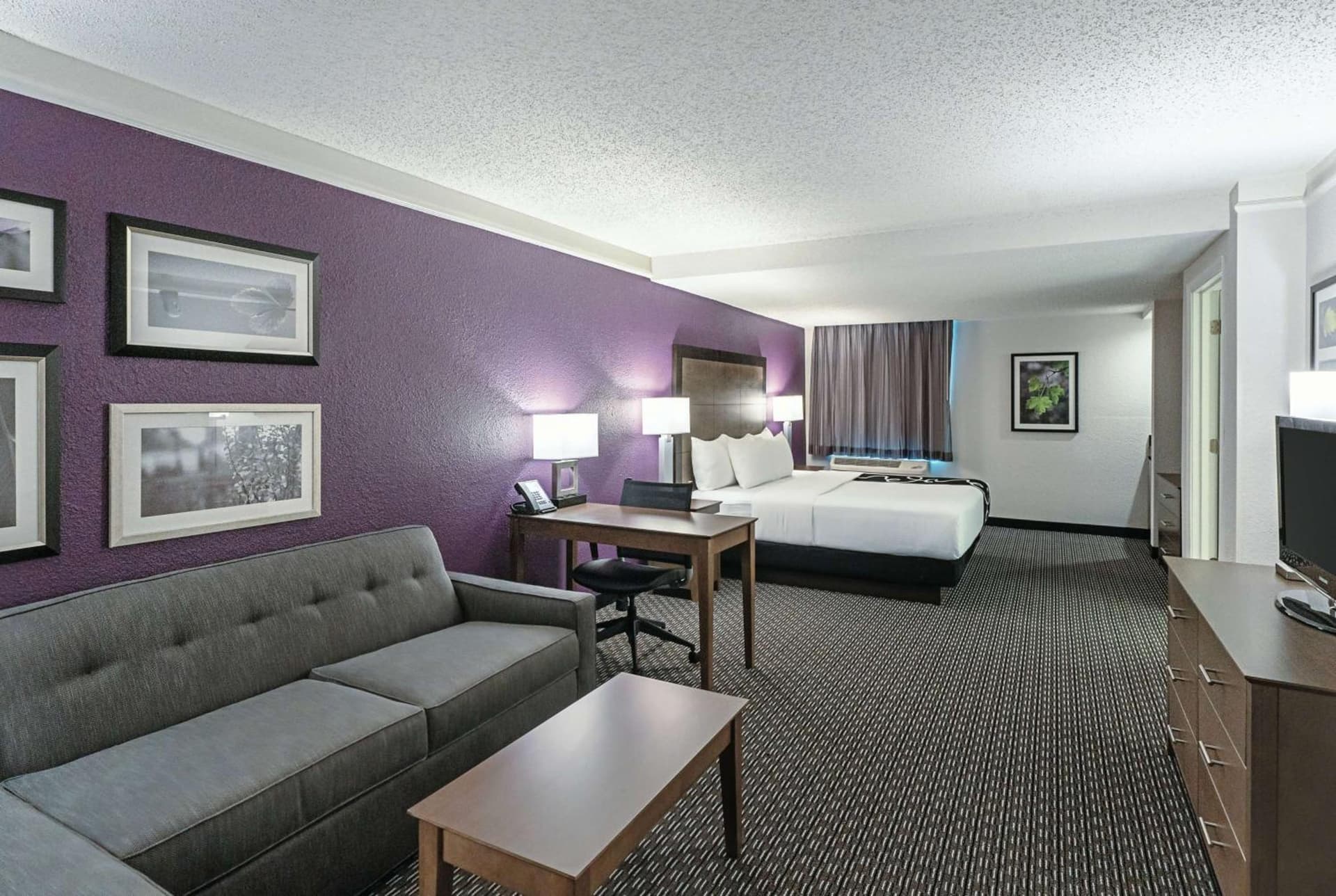 La Quinta by Wyndham Lubbock West Medical Center gallery photo in Lubbock, TX — image 24