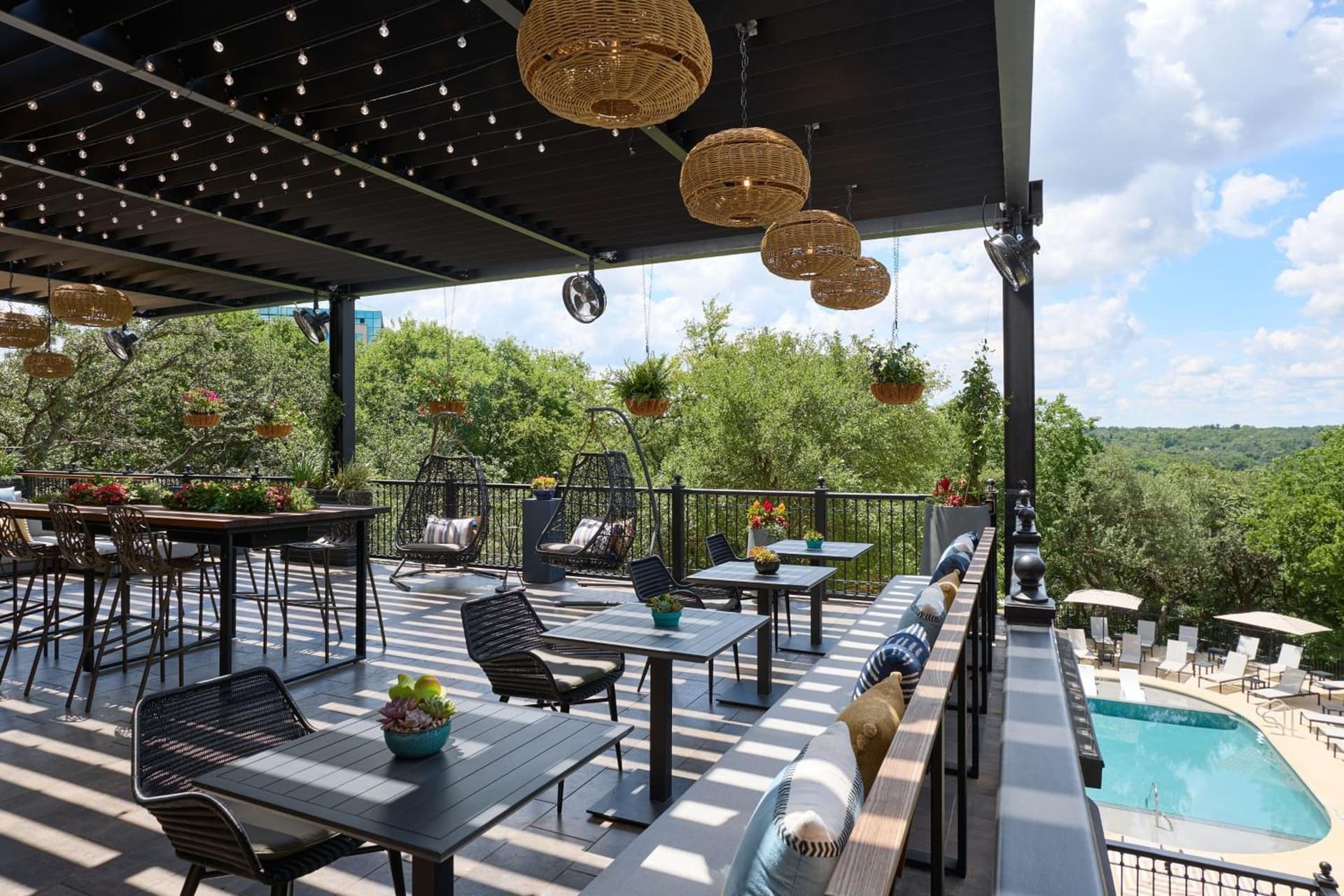 Renaissance Austin Hotel interior in Austin, TX — gallery photo 2
