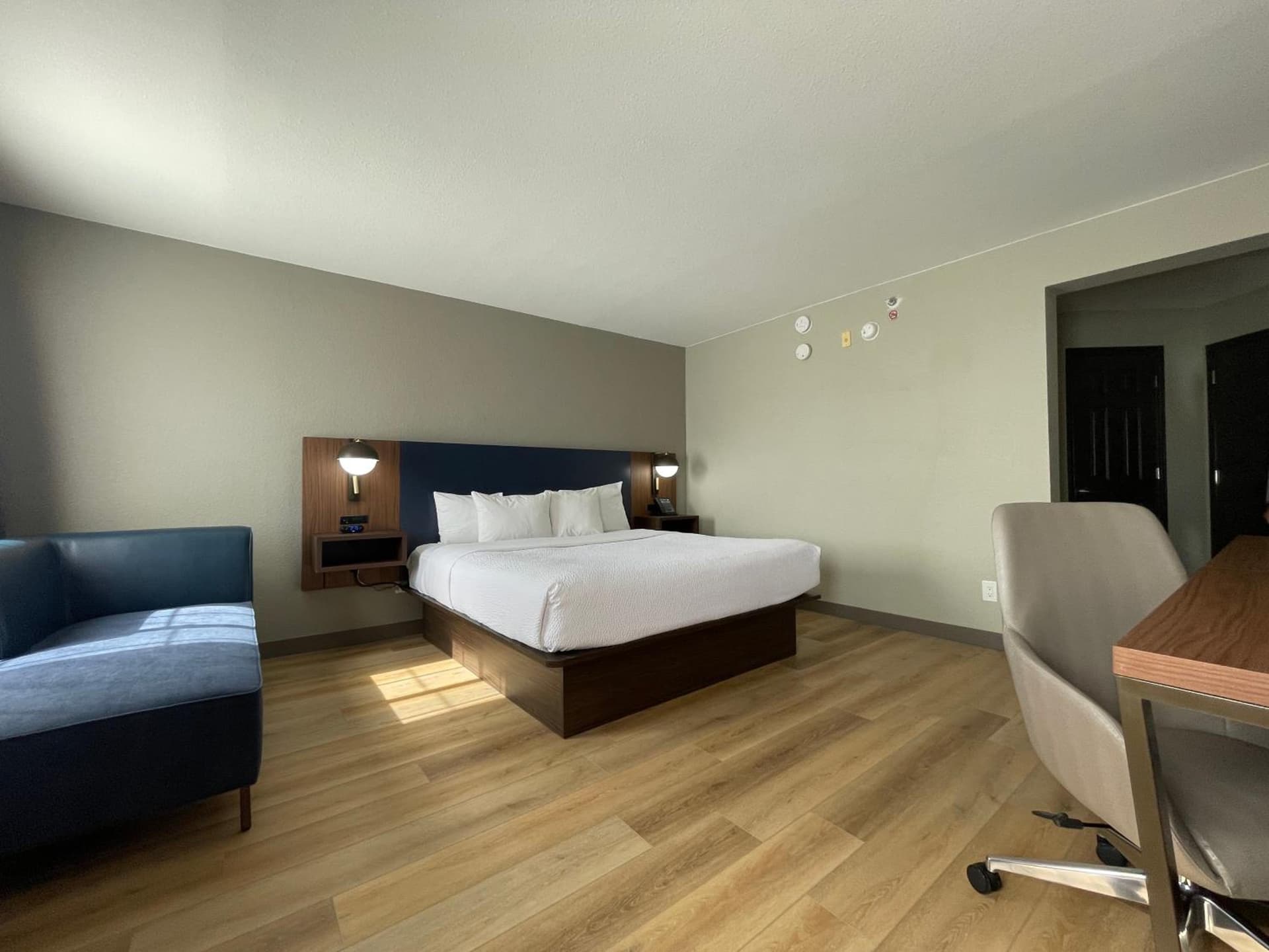 La Quinta by Wyndham Dallas DFW Airport North gallery photo in Irving, TX — image 5