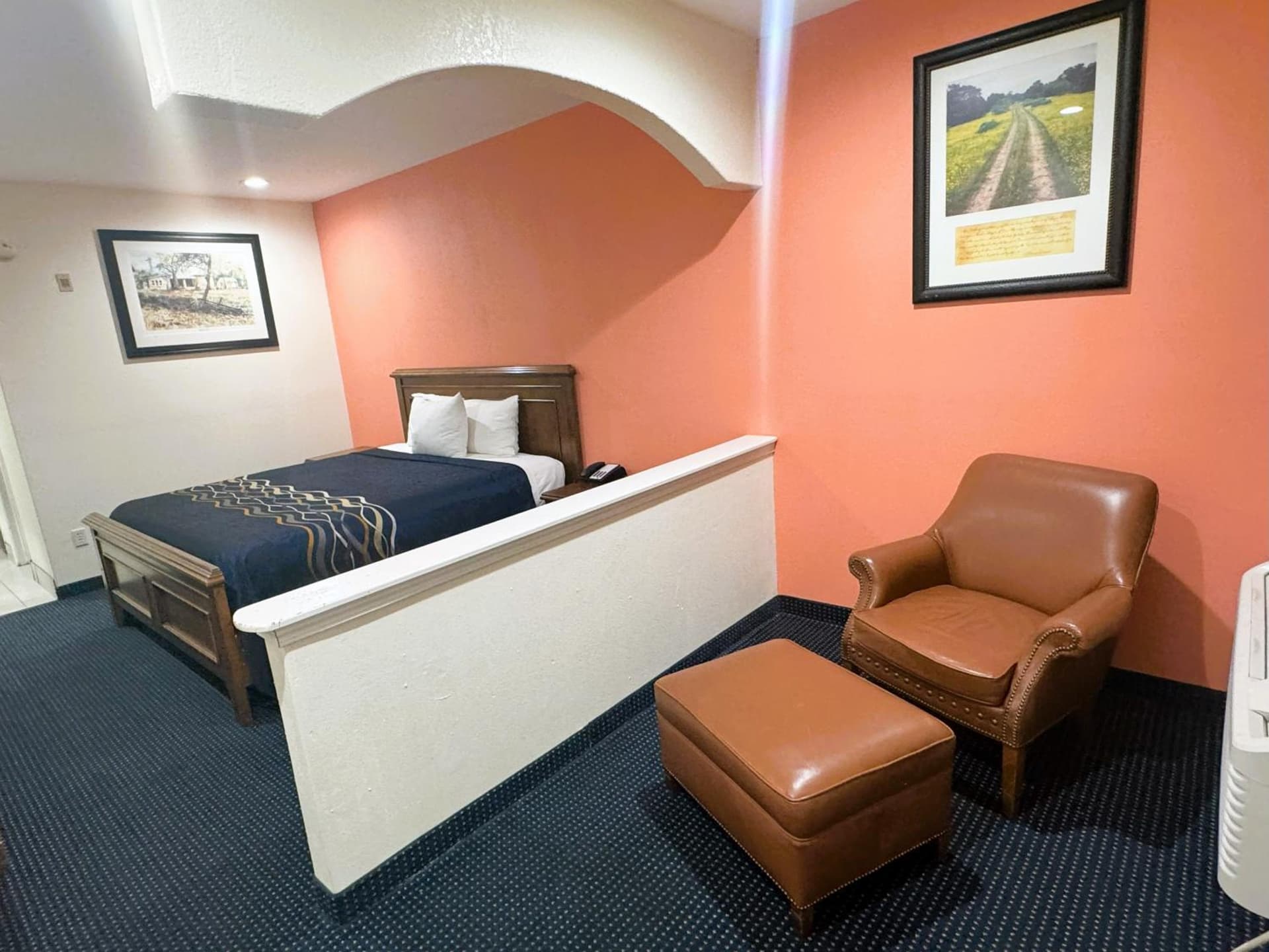 Pecan Valley Inn & Suites property views in San Antonio, TX — gallery photo 3