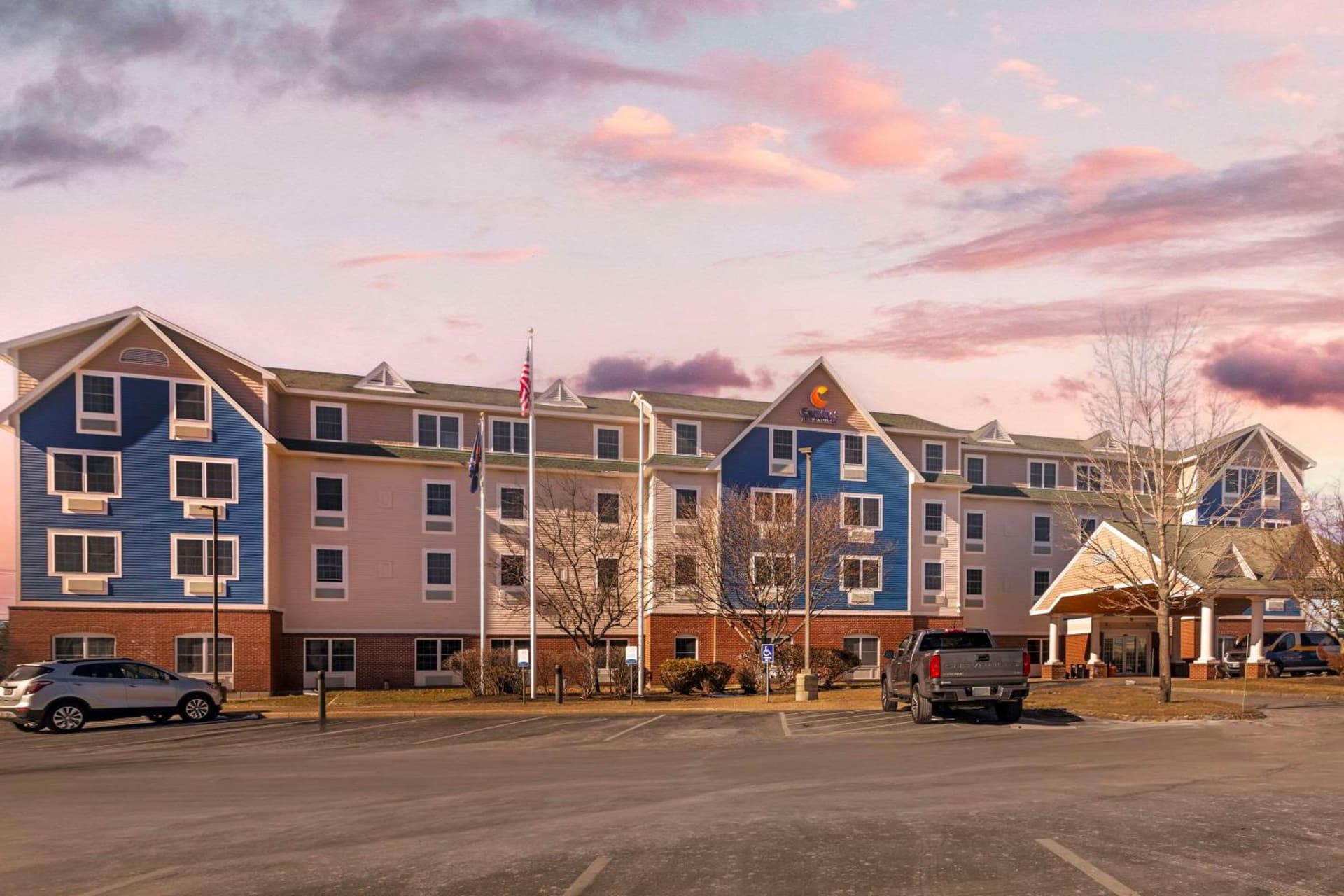 Comfort Inn & Suites Dover-Portsmouth property views in Dover, NH — gallery photo 3