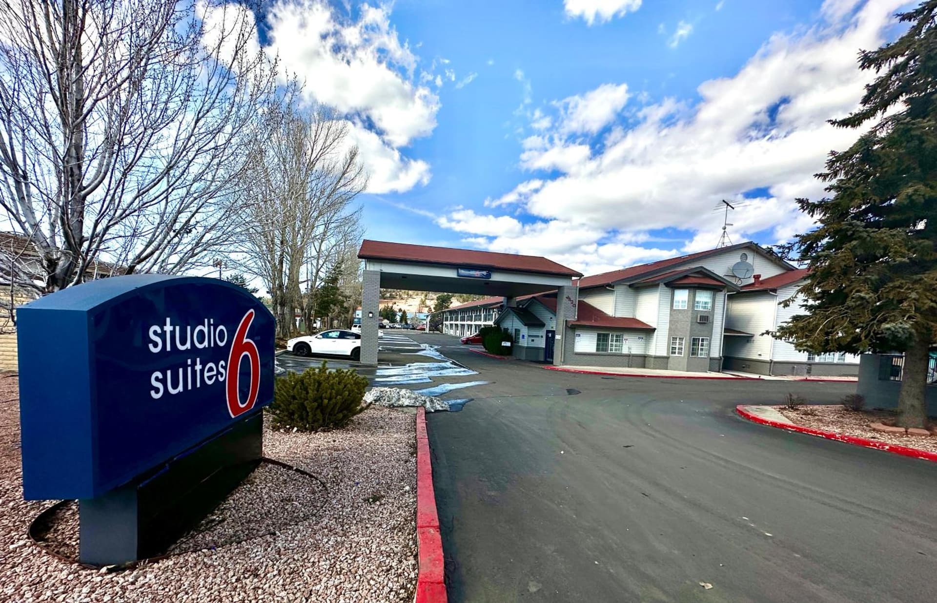 Studio 6 Flagstaff AZ featured exterior or lobby in Flagstaff, AZ — similar hotel