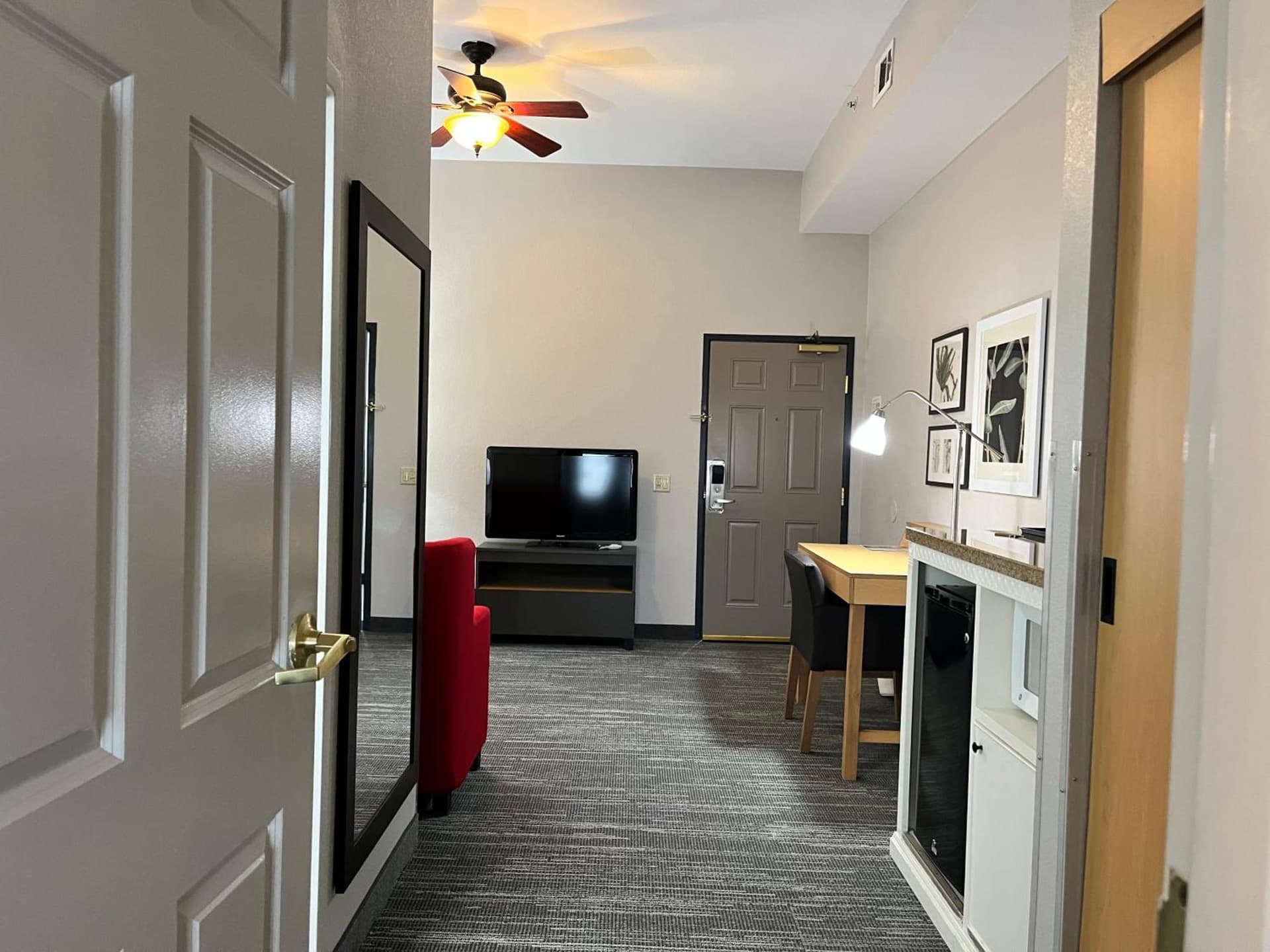 Country Inn & Suites by Radisson, Harrisburg - Hershey West, PA gallery photo in Harrisburg, PA — image 55