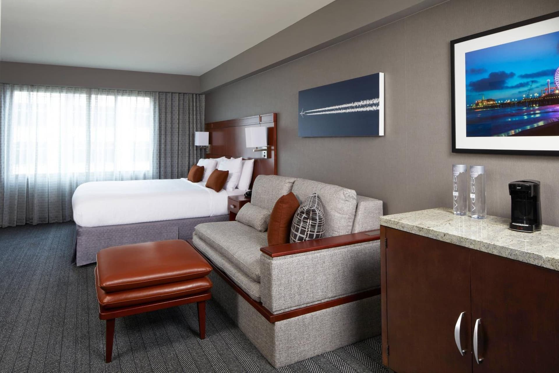 Courtyard by Marriott Los Angeles LAX / Century Boulevard gallery photo in Los Angeles, CA — image 12