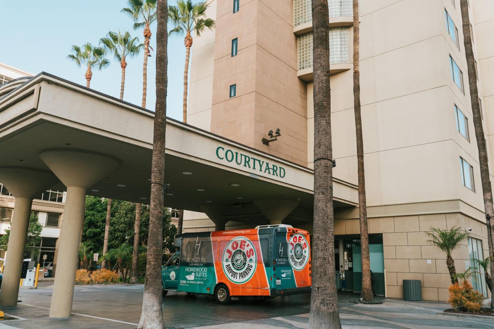 Courtyard by Marriott Los Angeles LAX / Century Boulevard gallery photo in Los Angeles, CA — image 42